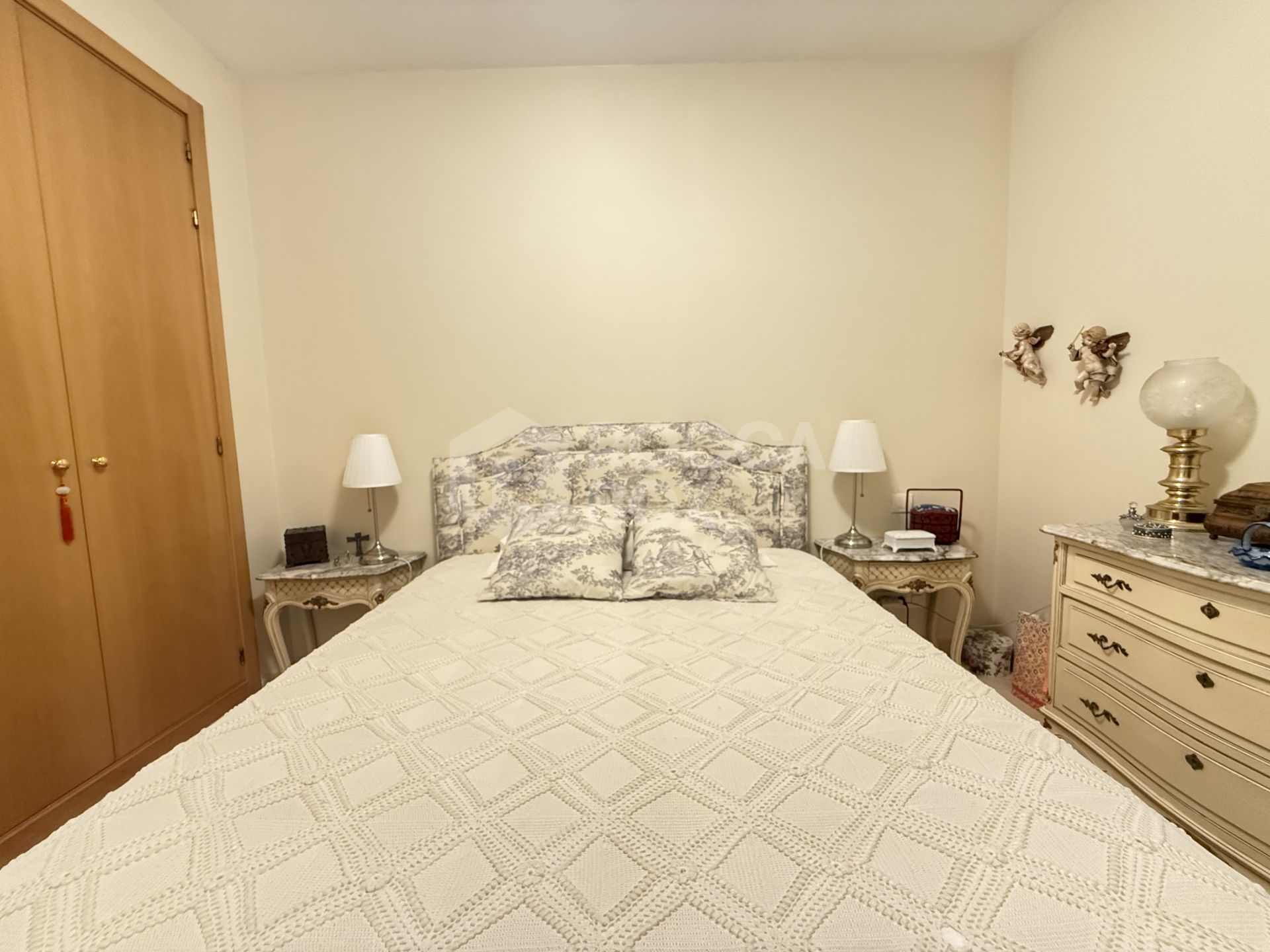 Apartment with sea views in Guadalmansa.