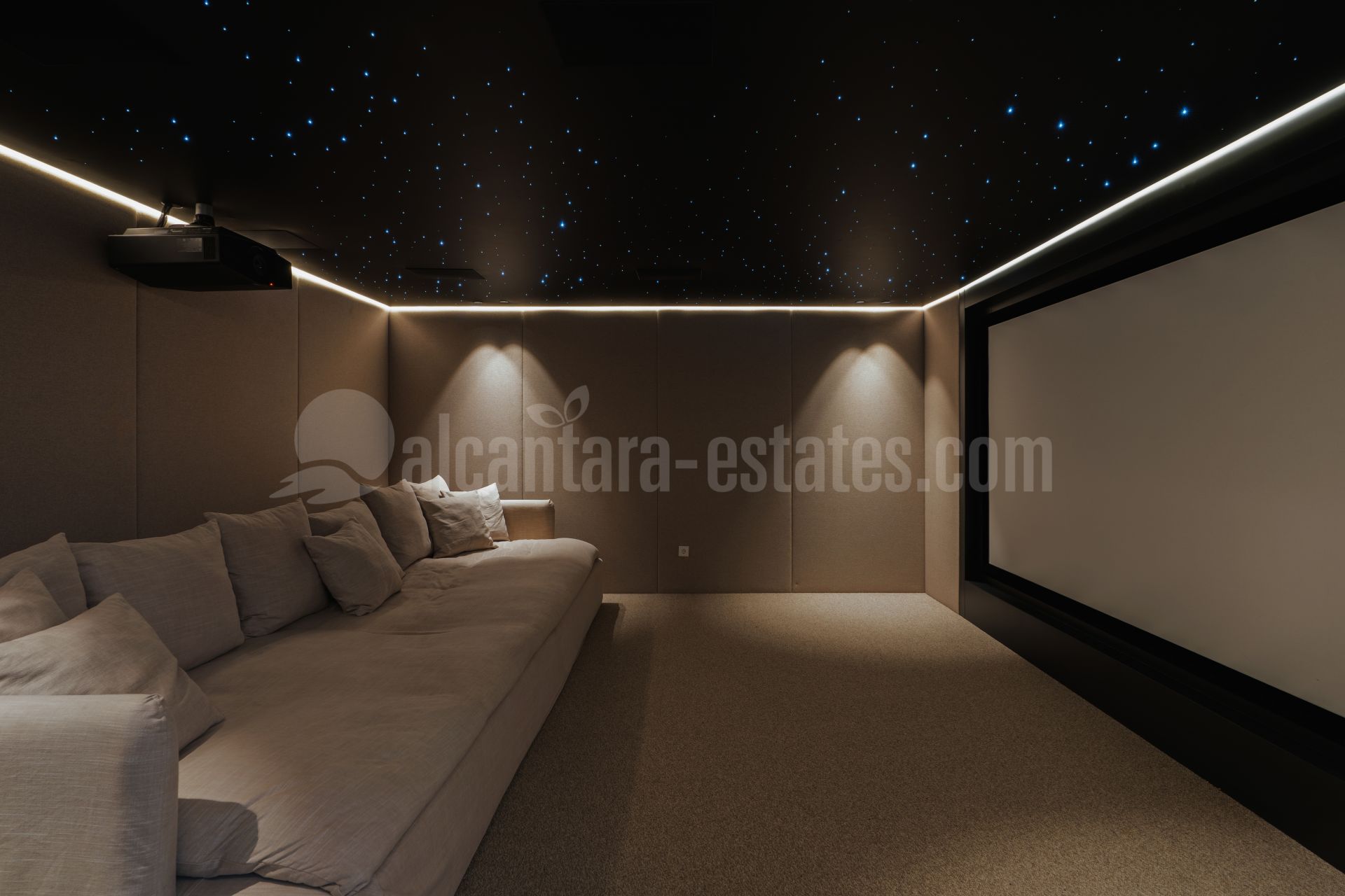 Villa in Los Naranjos, Marbella