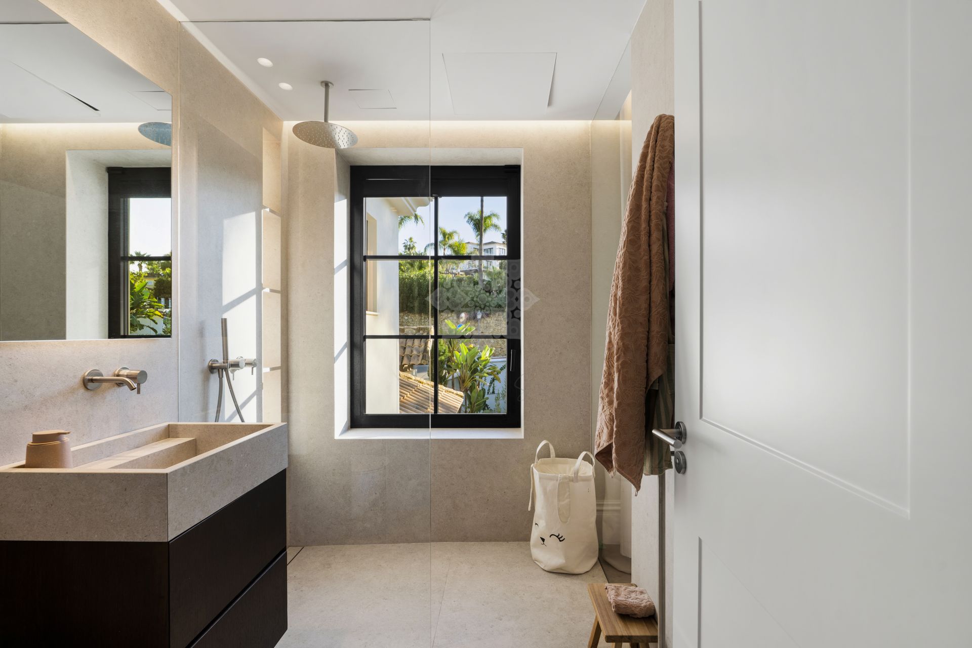 Villa in Los Naranjos, Marbella