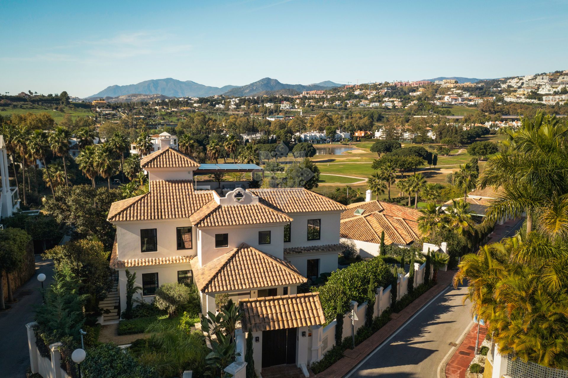 Villa in Los Naranjos, Marbella