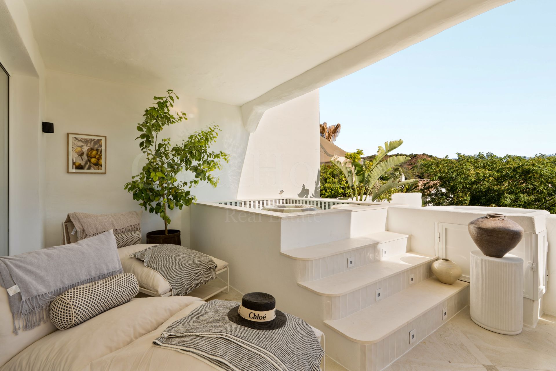 Apartment in Lomas de La Quinta, Benahavis
