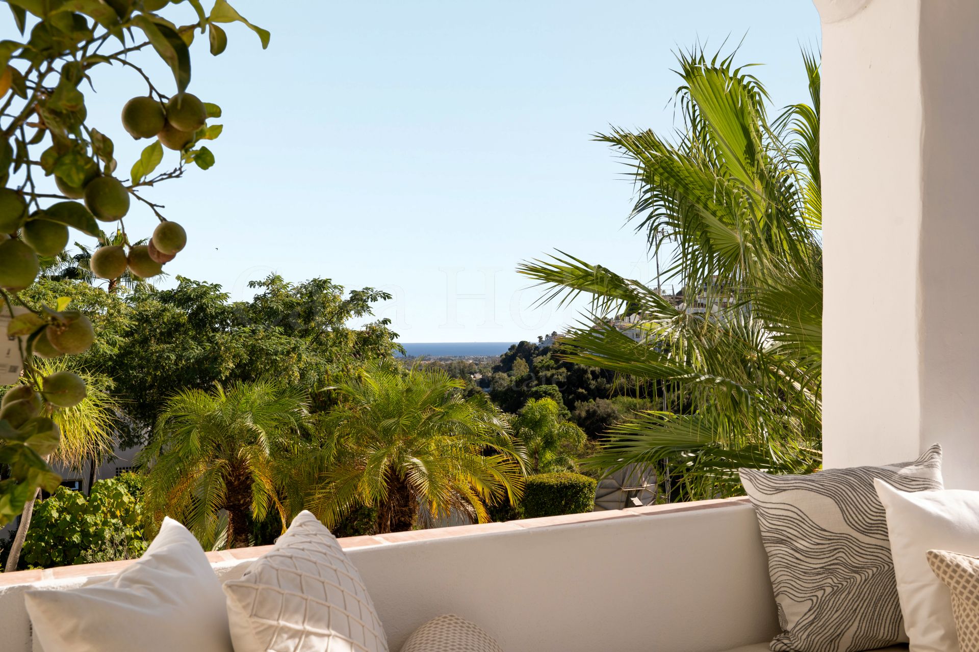 Apartment in Lomas de La Quinta, Benahavis