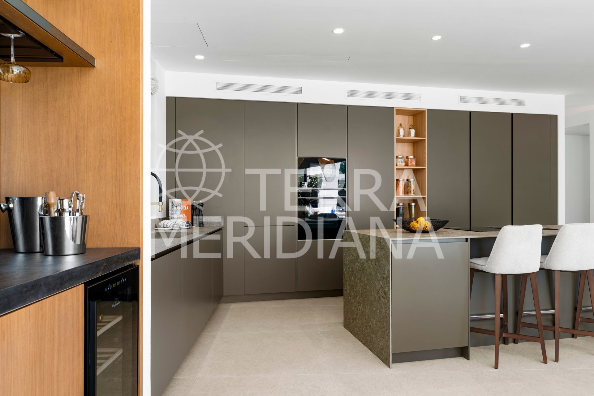 Villa in Los Naranjos, Marbella