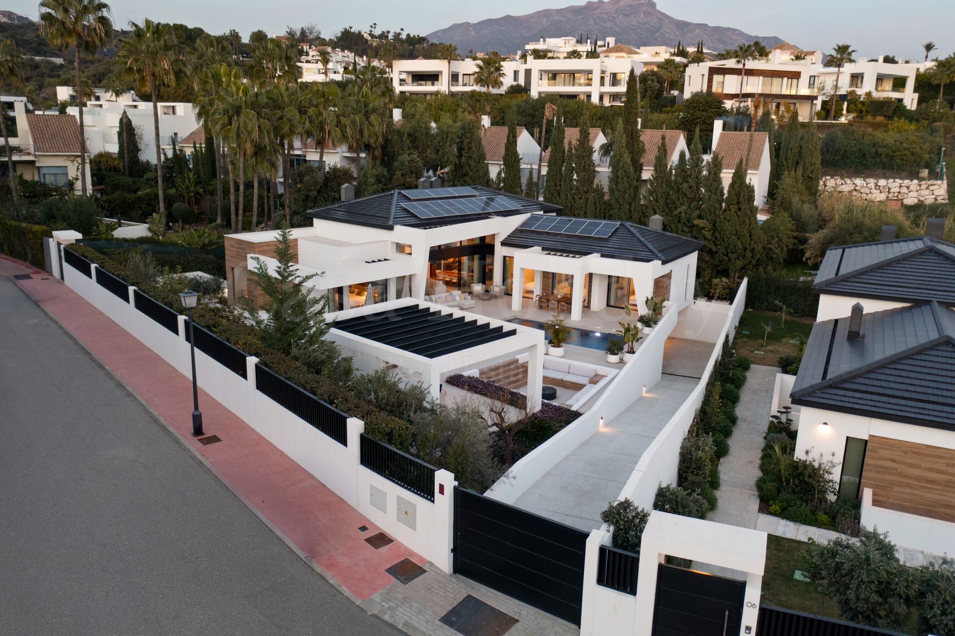 Villa in Los Naranjos, Marbella