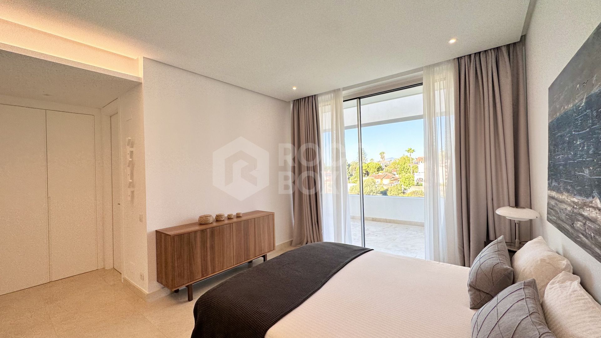 Town House for long term rent in Rio Real Golf, Marbella East