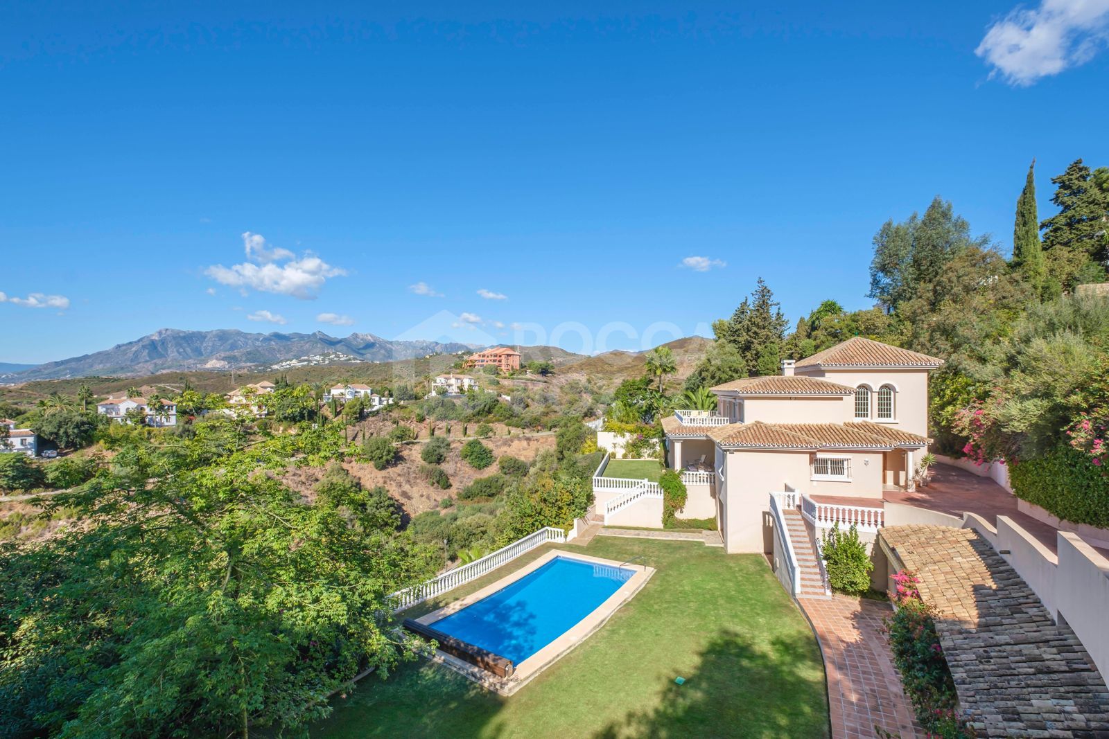 Andalusian Villa with unobstructed sea views and separate apartment - El Rosario Marbella