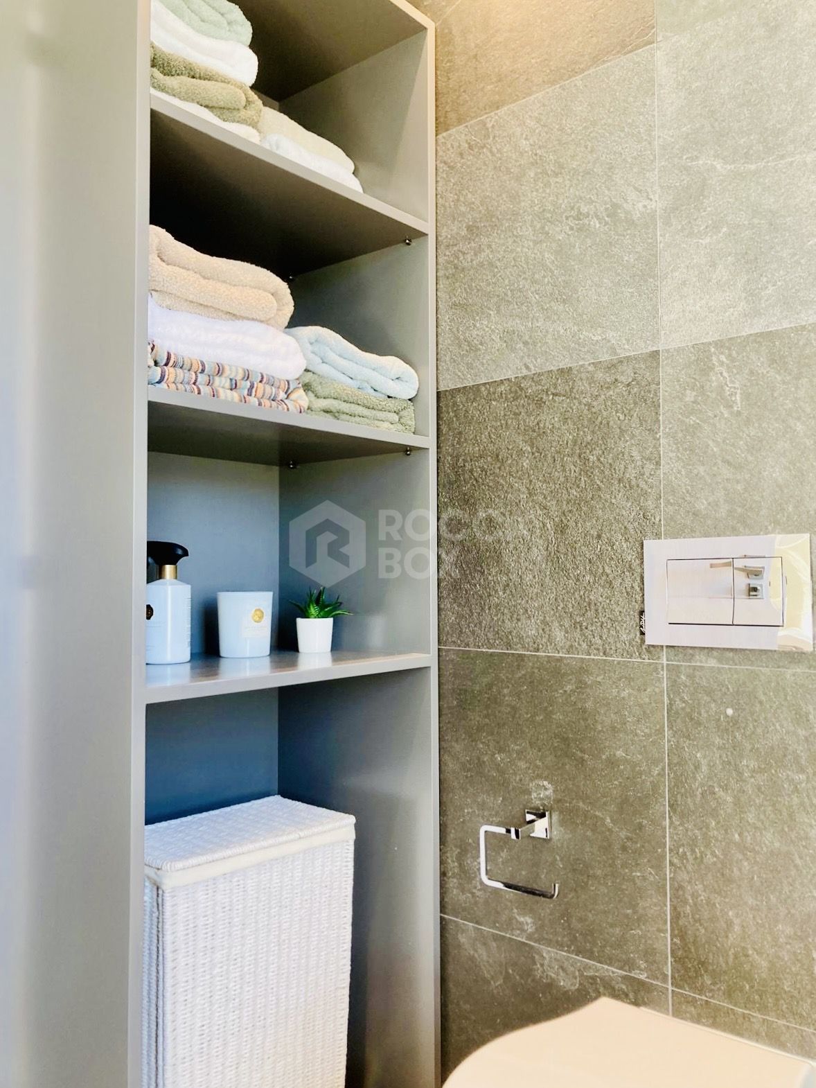 Rare opportunity: Luxurious townhouse with modern glass lift in La Cala Golf Resort