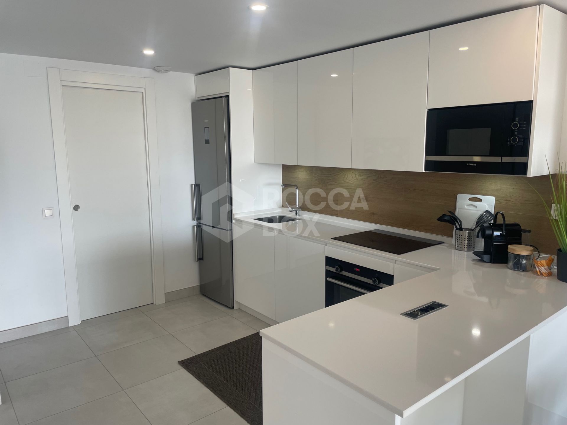 Rare opportunity ELEMENTS - Altos de Los Monteros / New construction from 2022, 1 room bijou 58m2 like first occupancy fully furnished with sea views