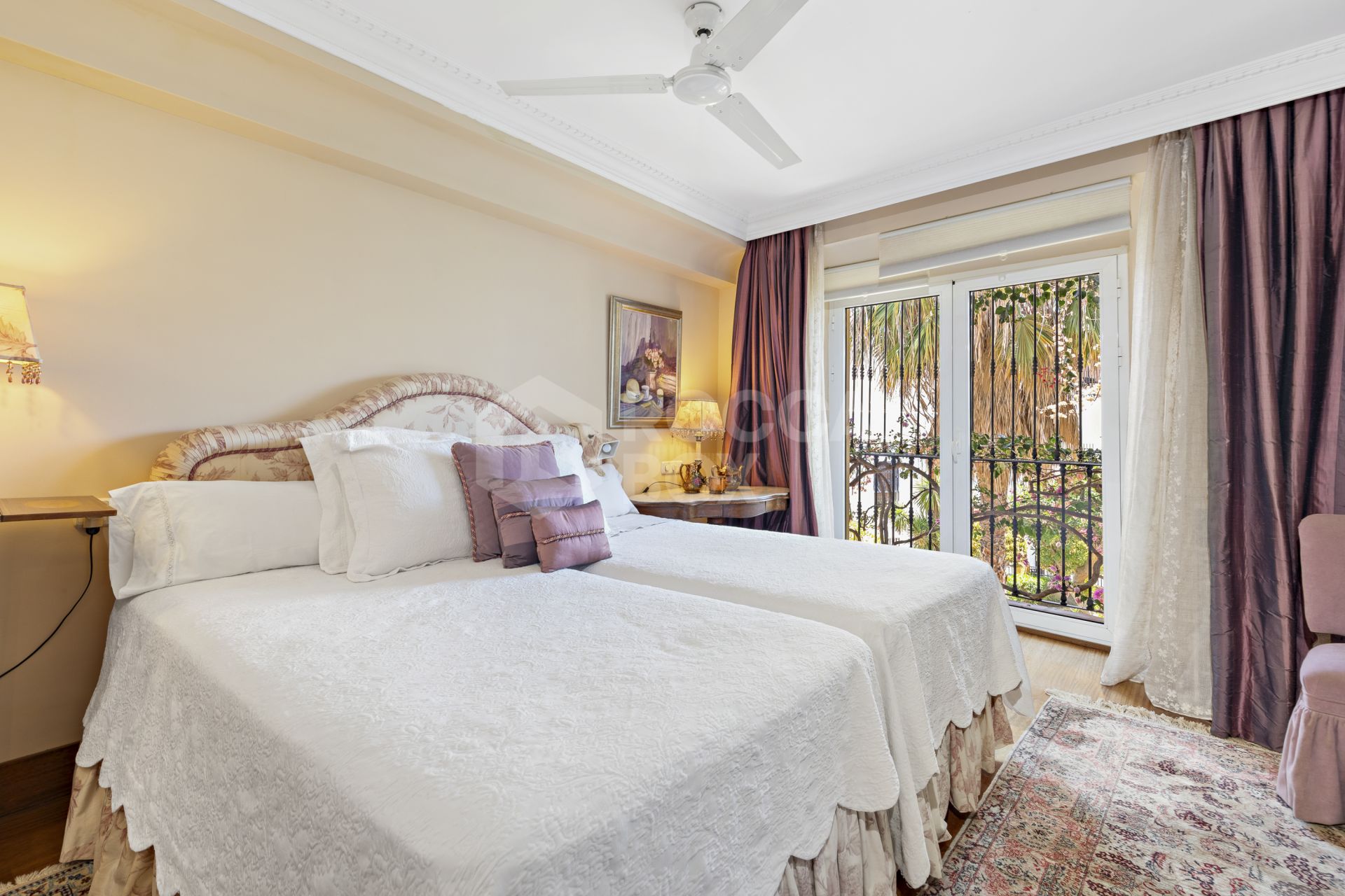 Charming house , located in Marbella's Old Town.