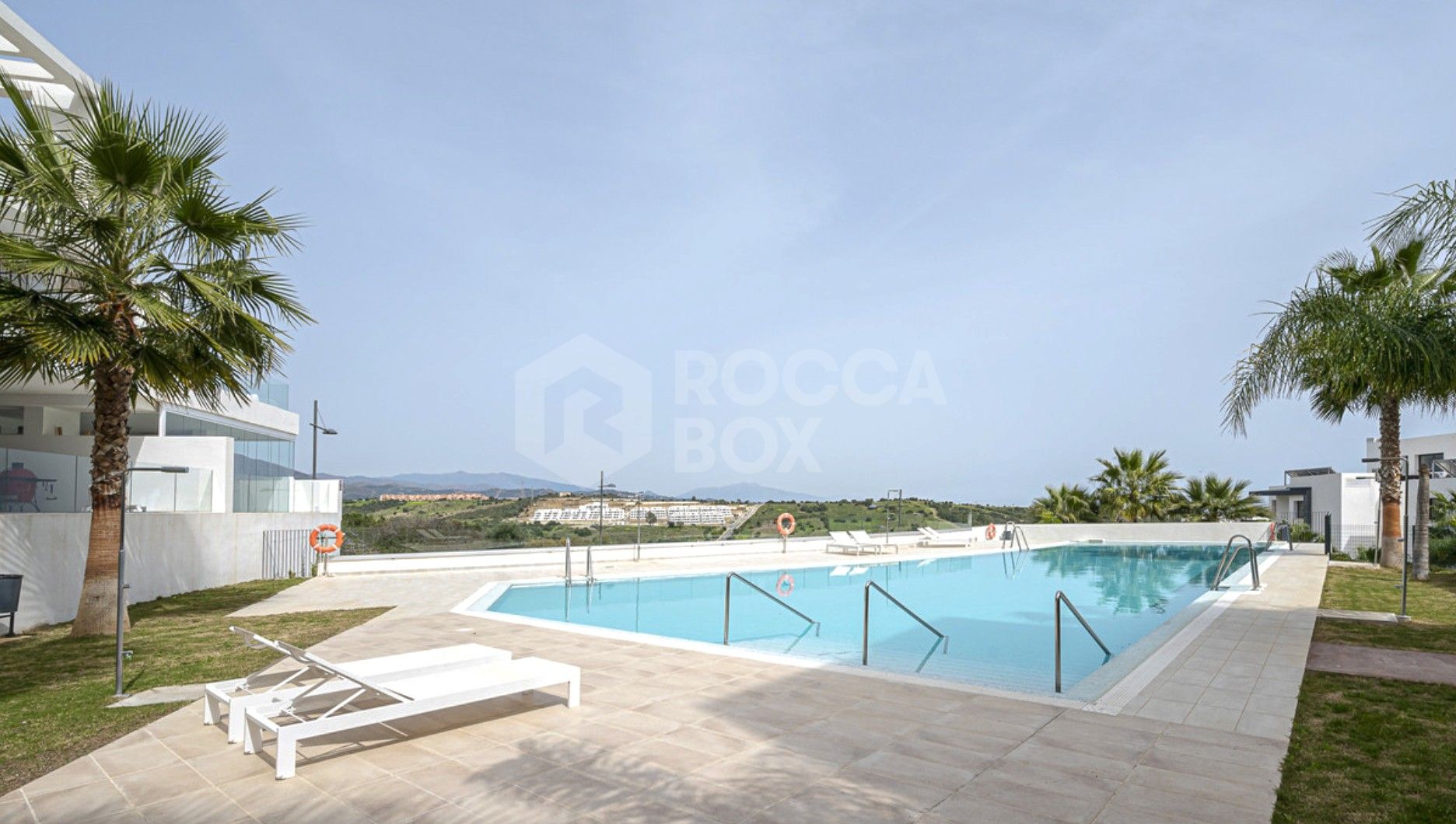 Beautiful Apartment in renowned Mirador Del Golf, Estepona.