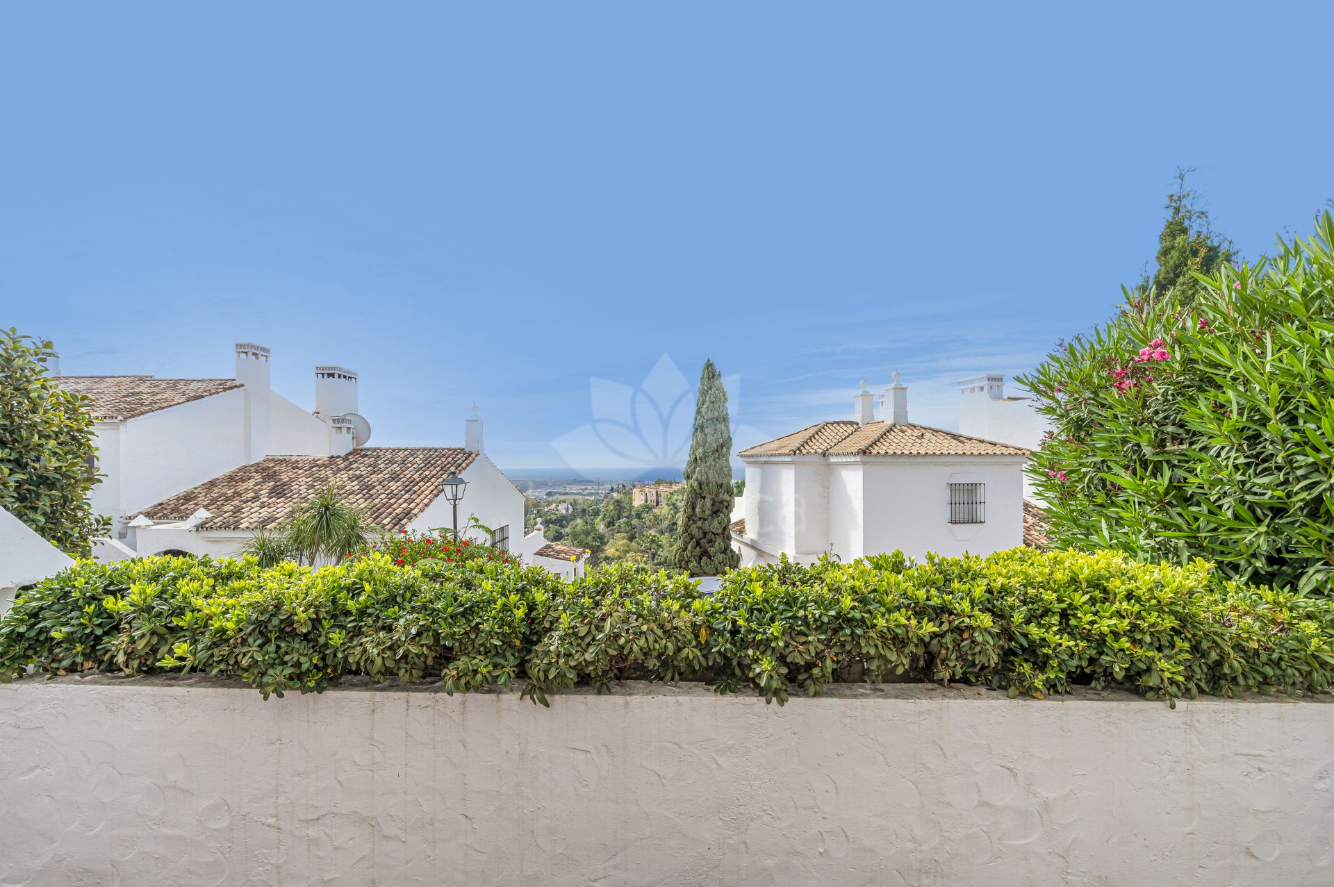 Apartamento en Las Colinas de Marbella, Benahavis