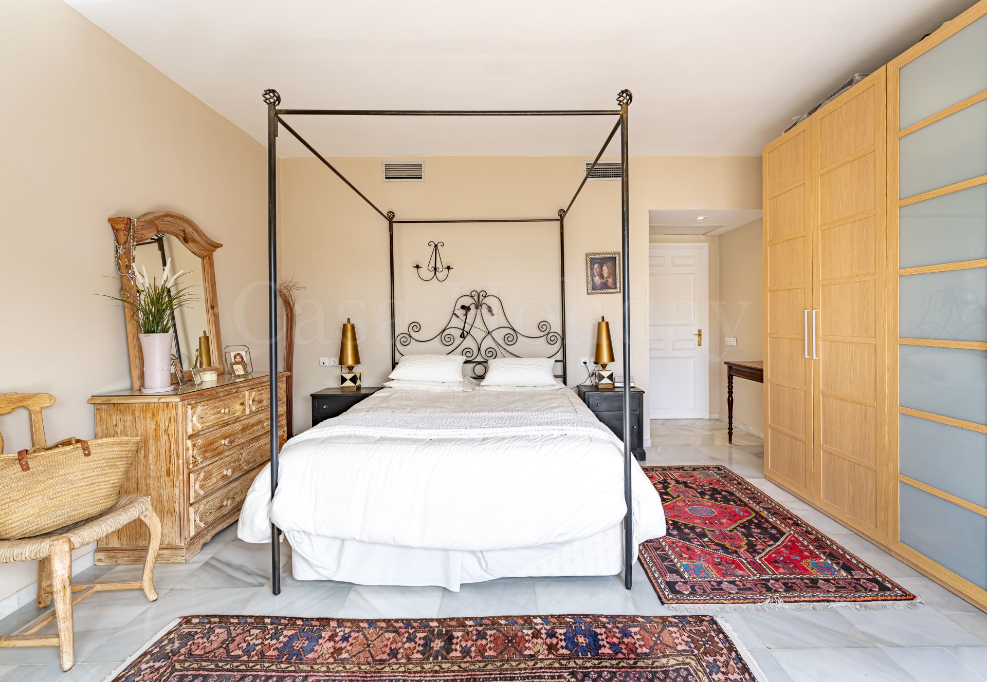 Apartamento en Las Colinas de Marbella, Benahavis