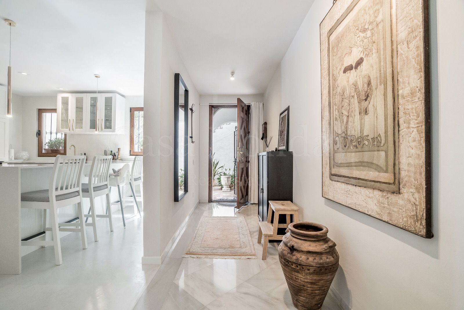 Apartamento en Las Colinas de Marbella, Benahavis