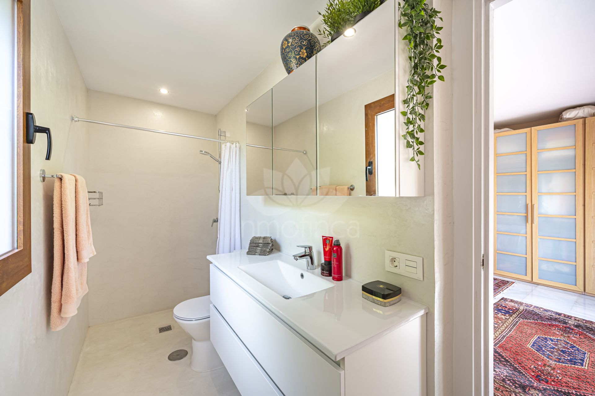 Apartamento en Las Colinas de Marbella, Benahavis