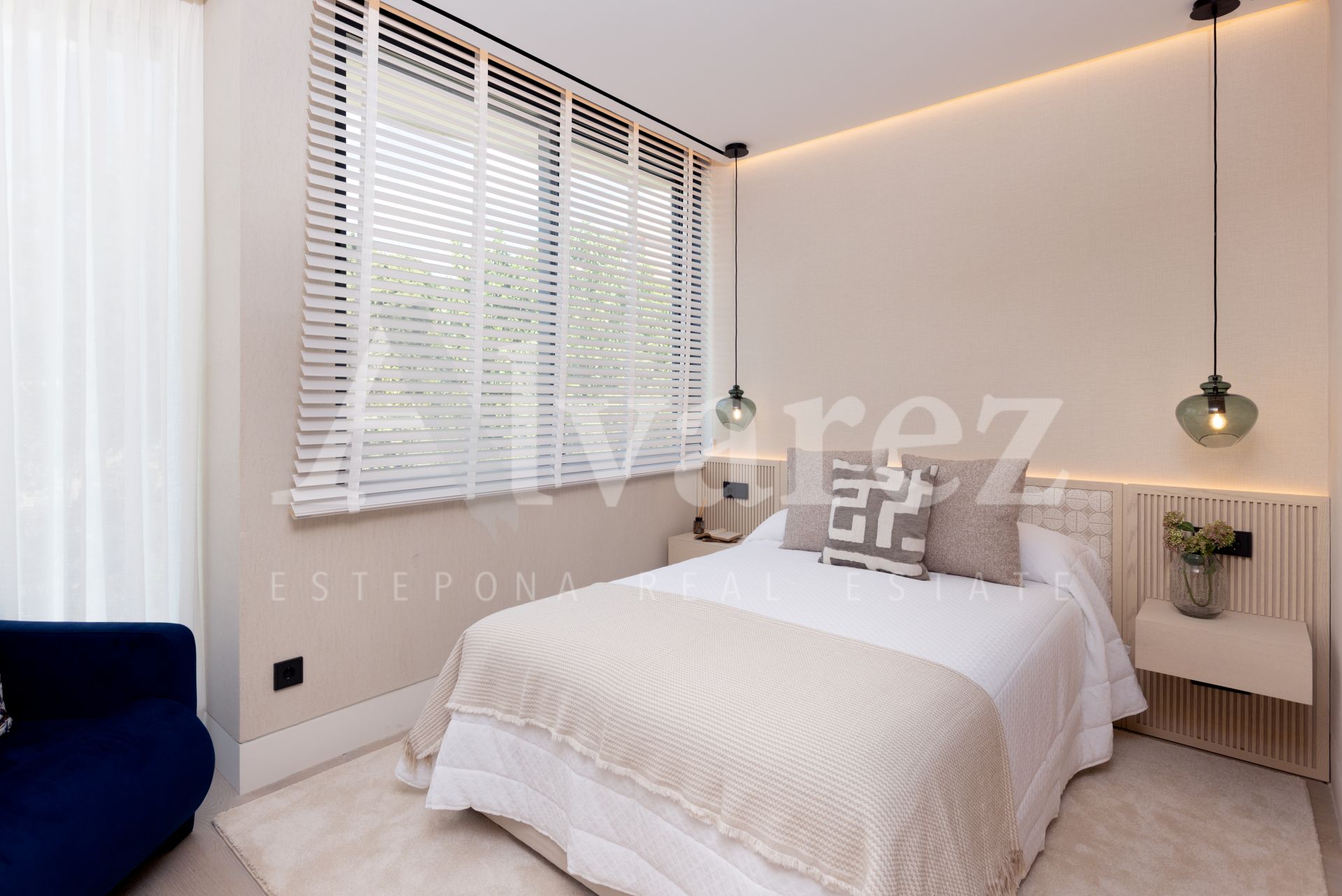 Promoción en Playa del Cristo, Estepona