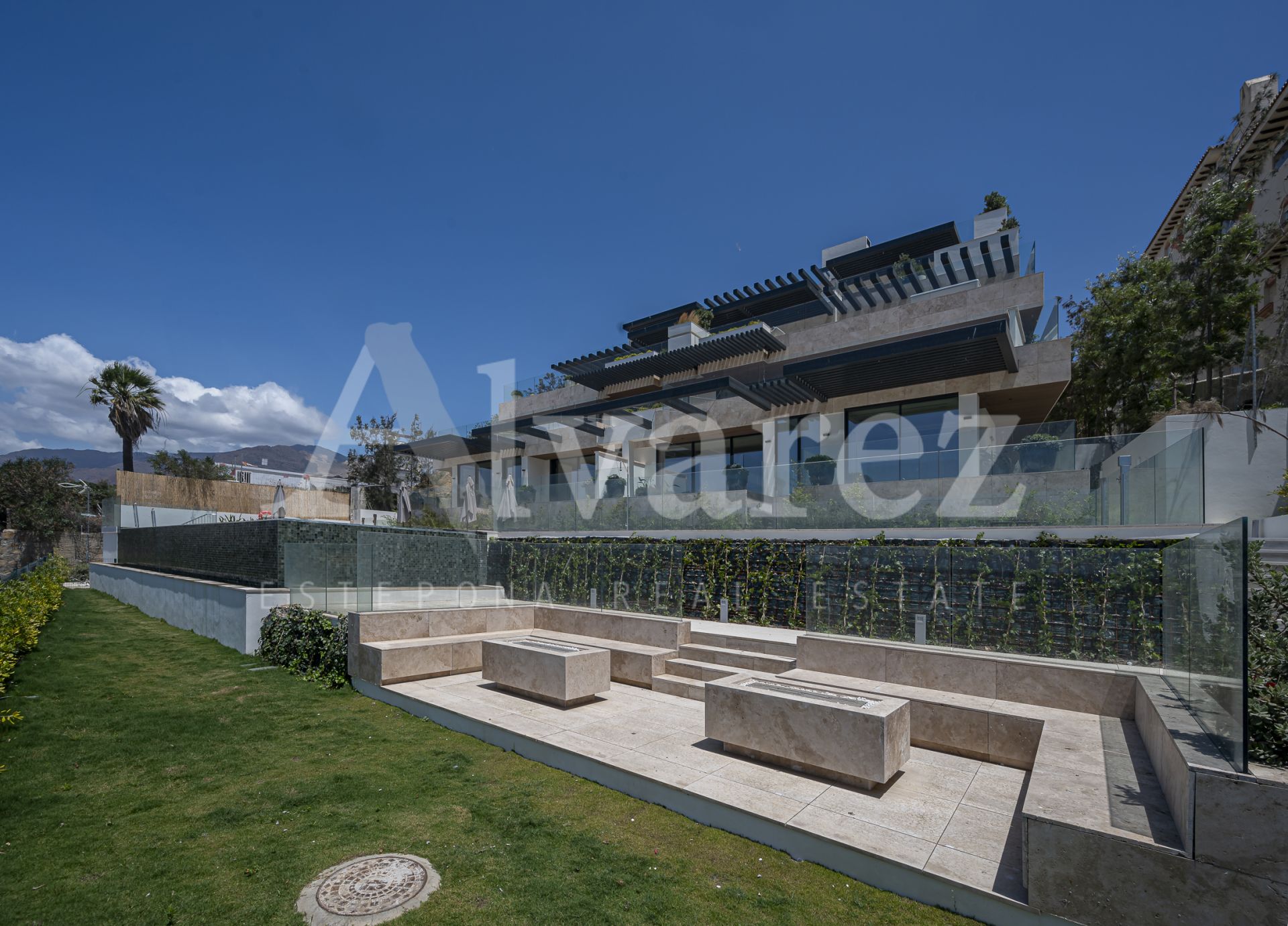 Promoción en Playa del Cristo, Estepona