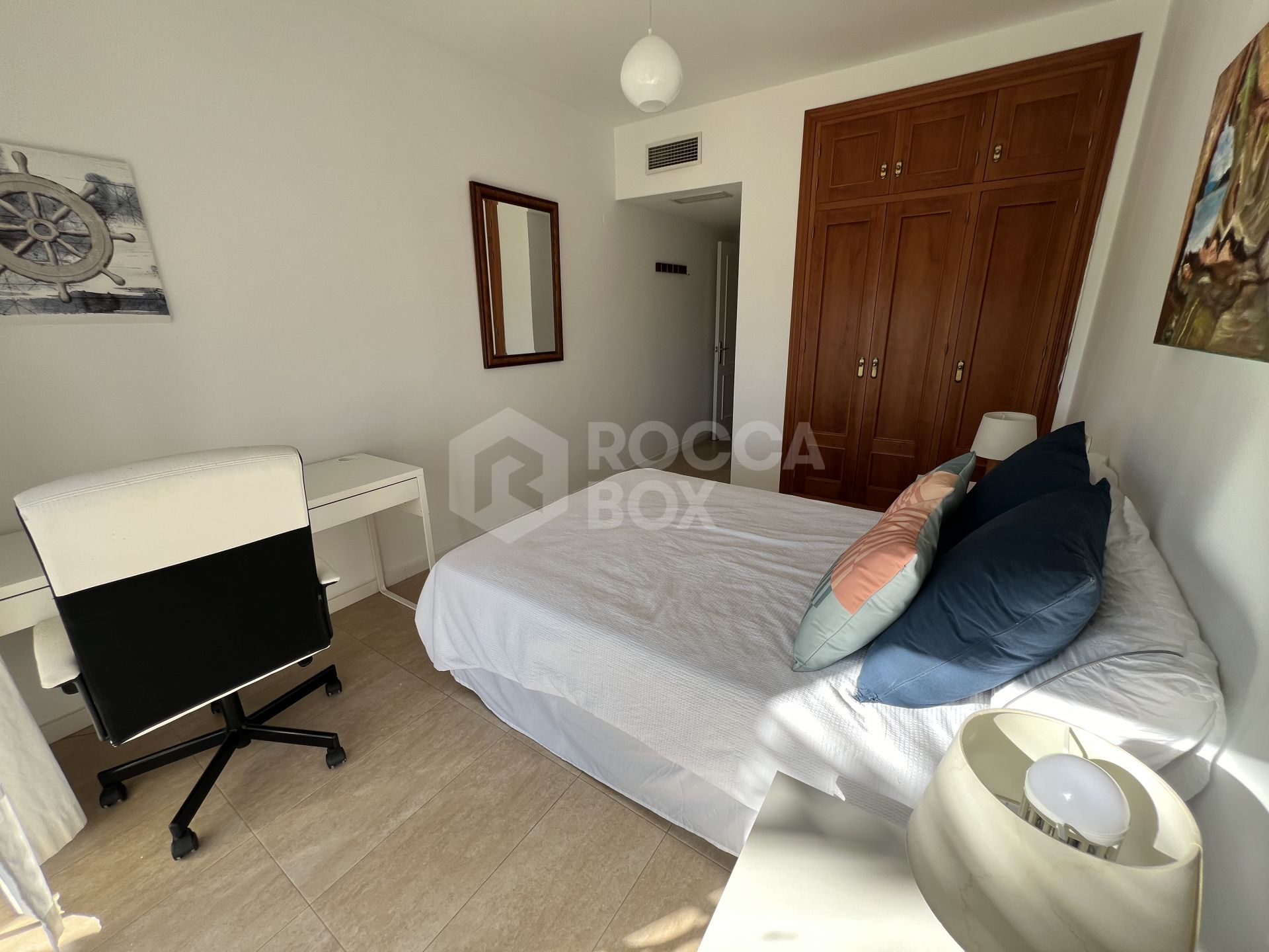 Beachside Apartment in Estepona East