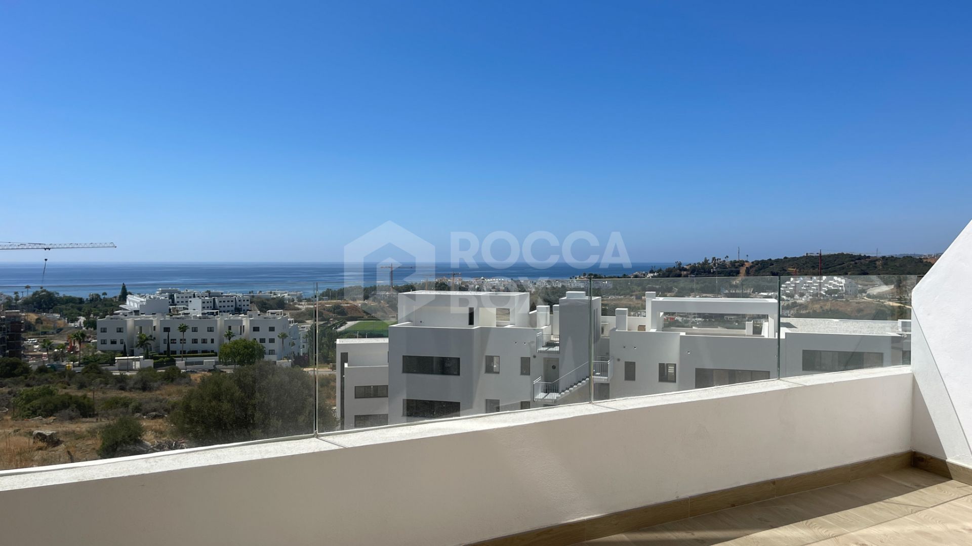 First Floor Apartment in One80 Suites, Estepona West