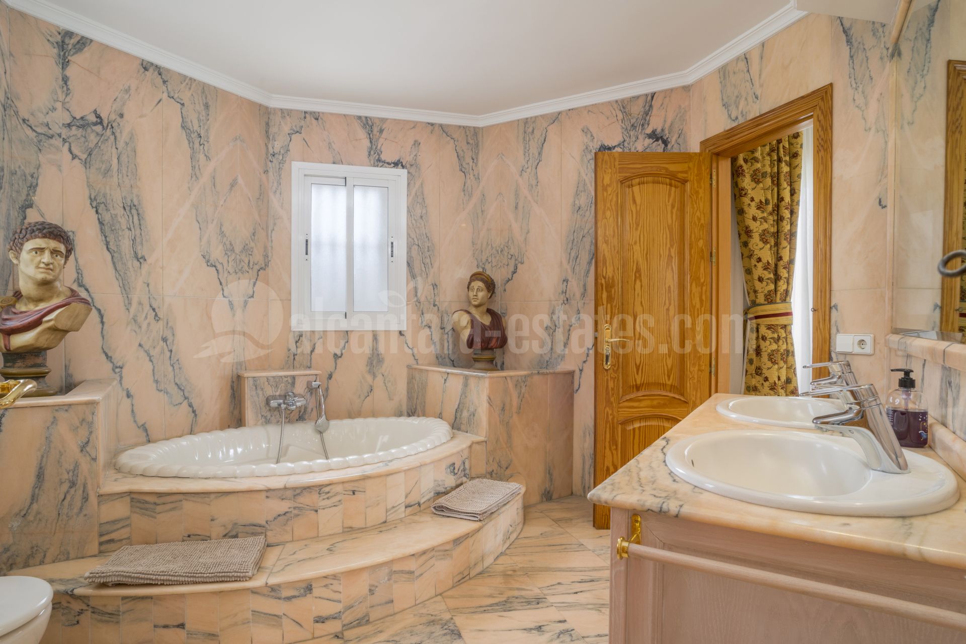 Semi Detached House in San Pedro de Alcantara