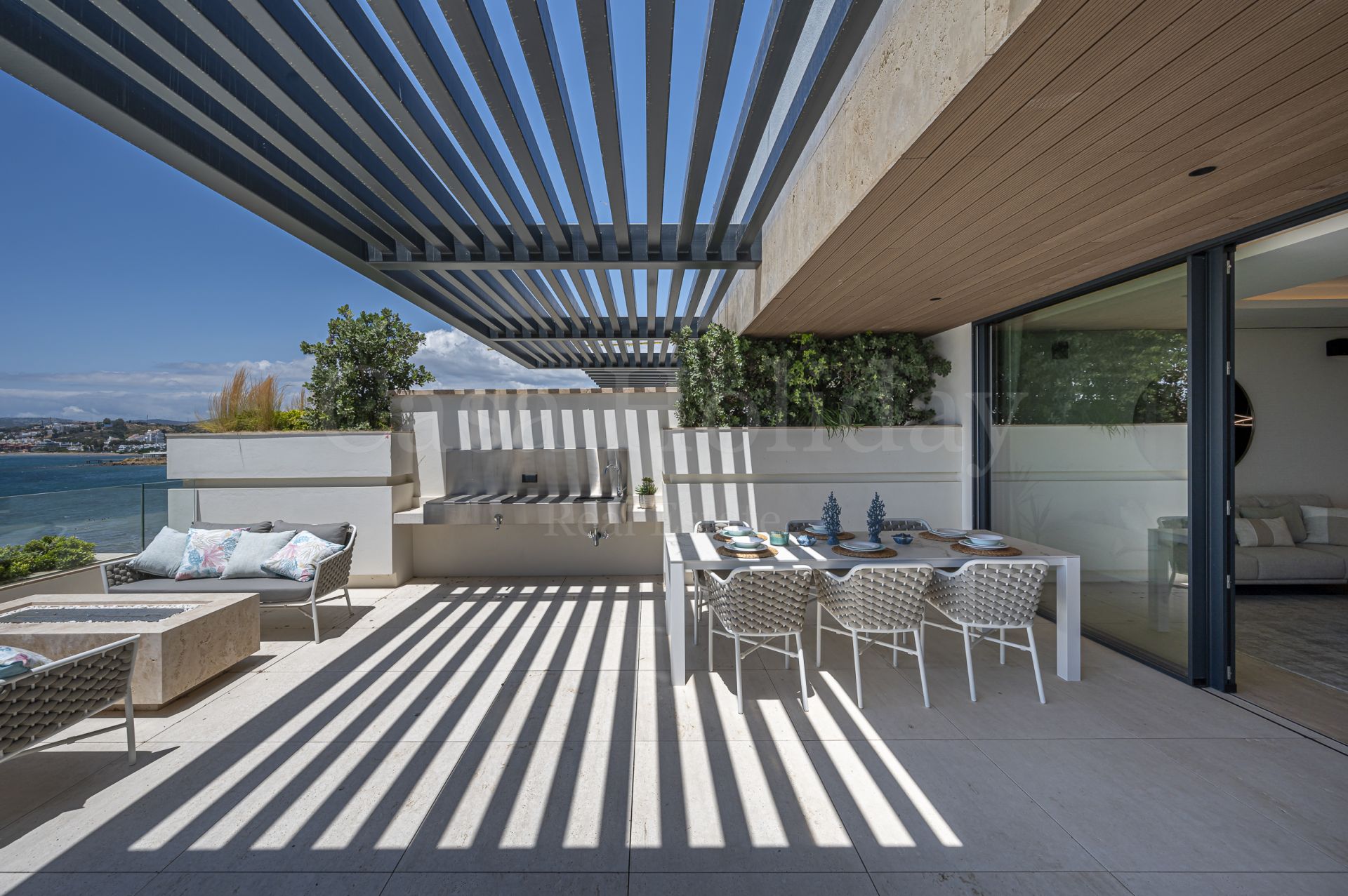 Apartamento en Playa del Cristo, Estepona
