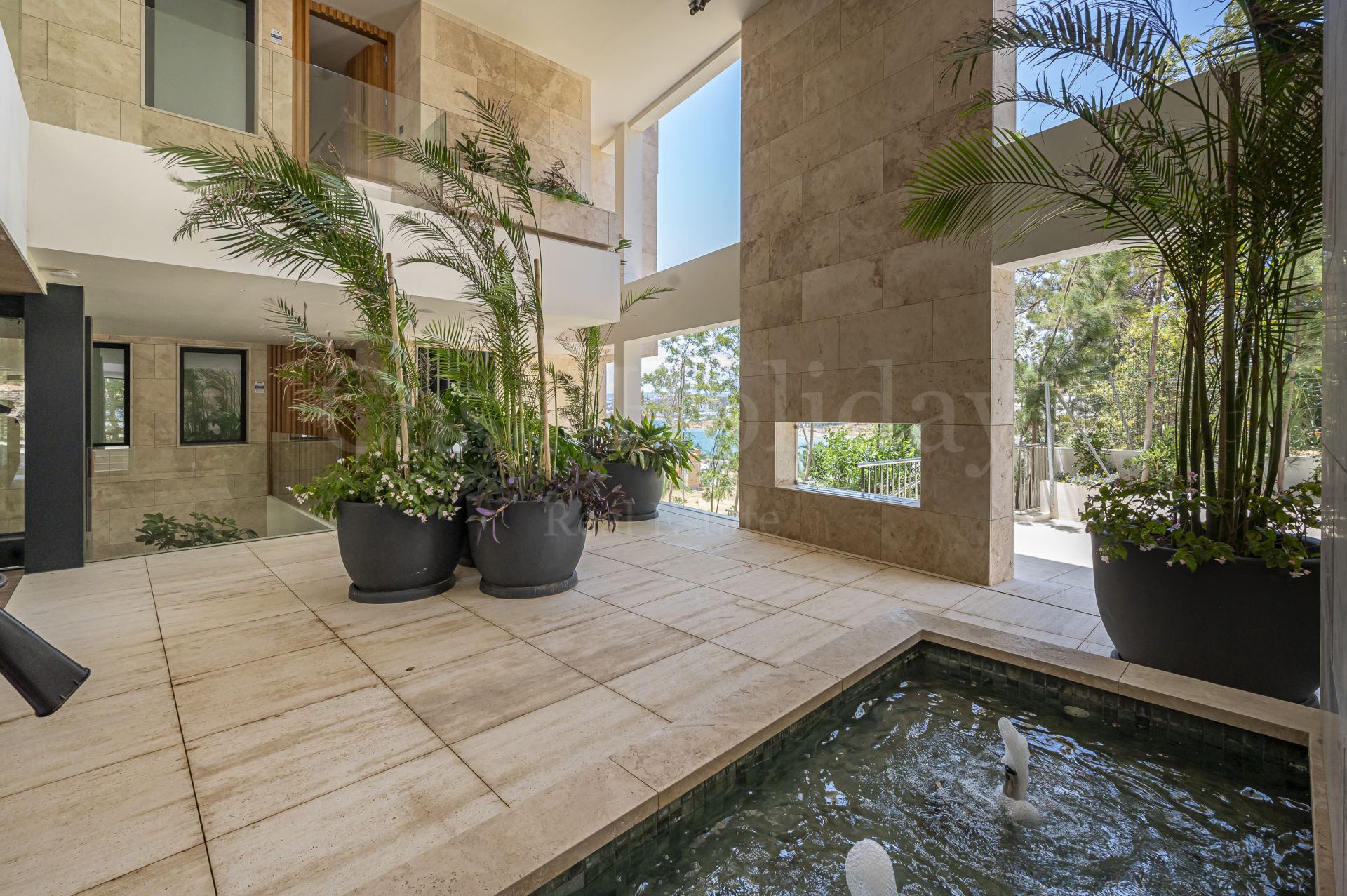 Apartamento en Playa del Cristo, Estepona