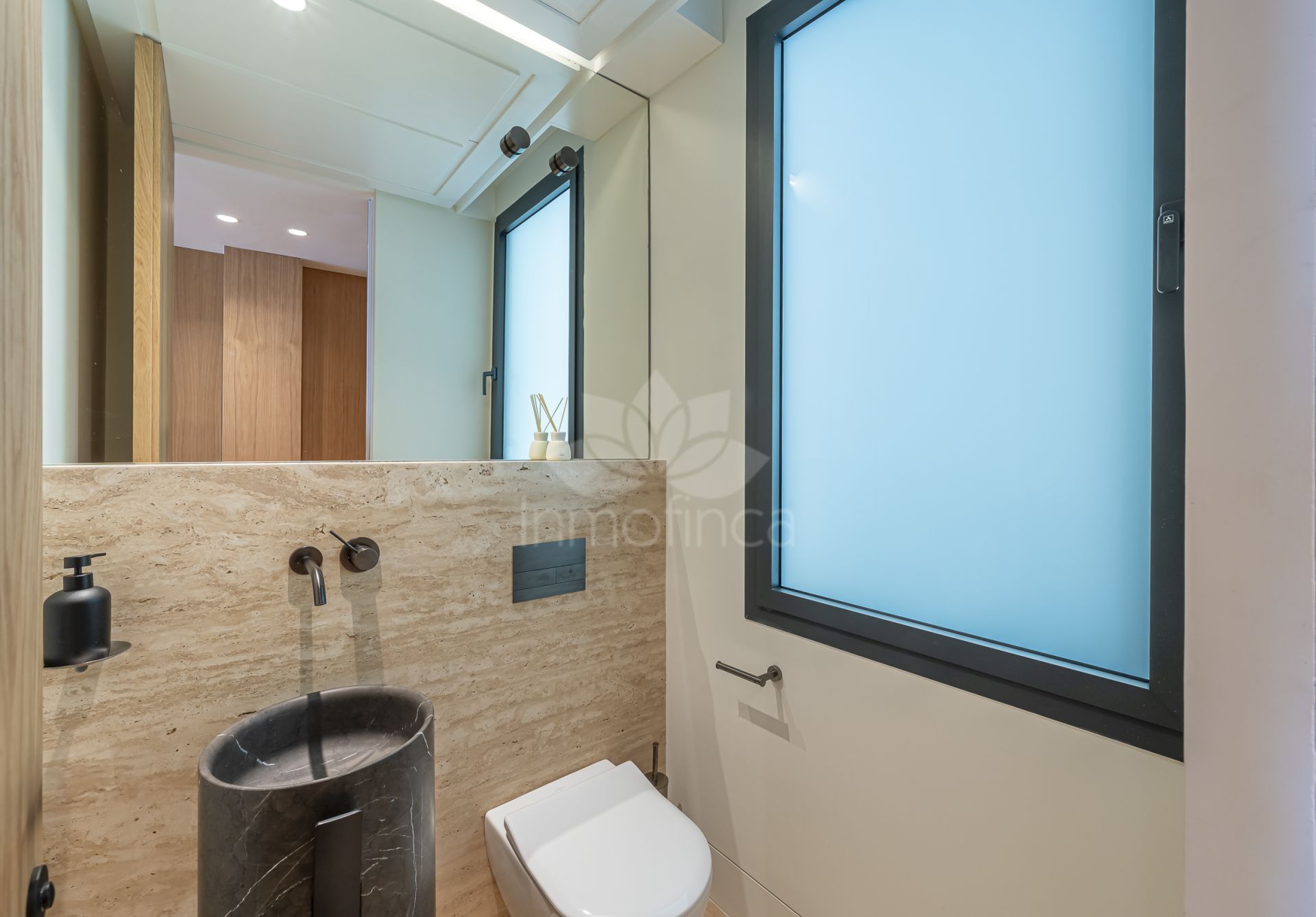 Apartment in Playa del Cristo, Estepona