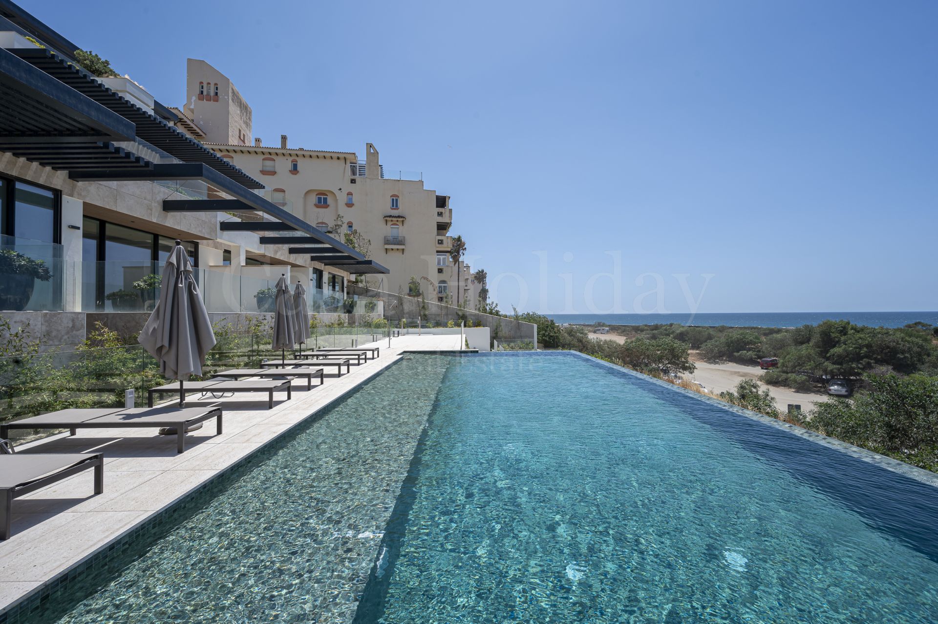 Apartamento en Playa del Cristo, Estepona