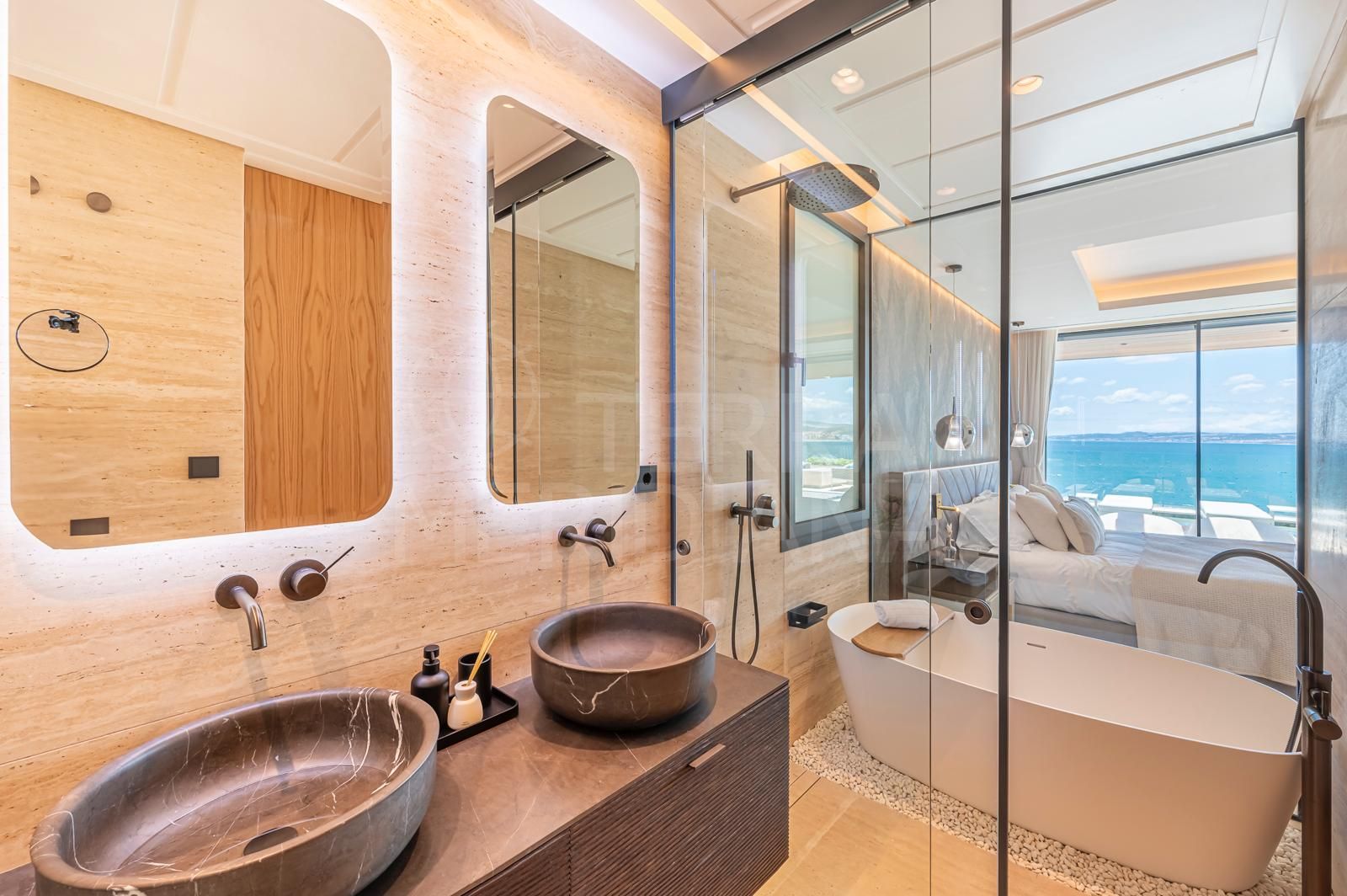 Apartment in Playa del Cristo, Estepona