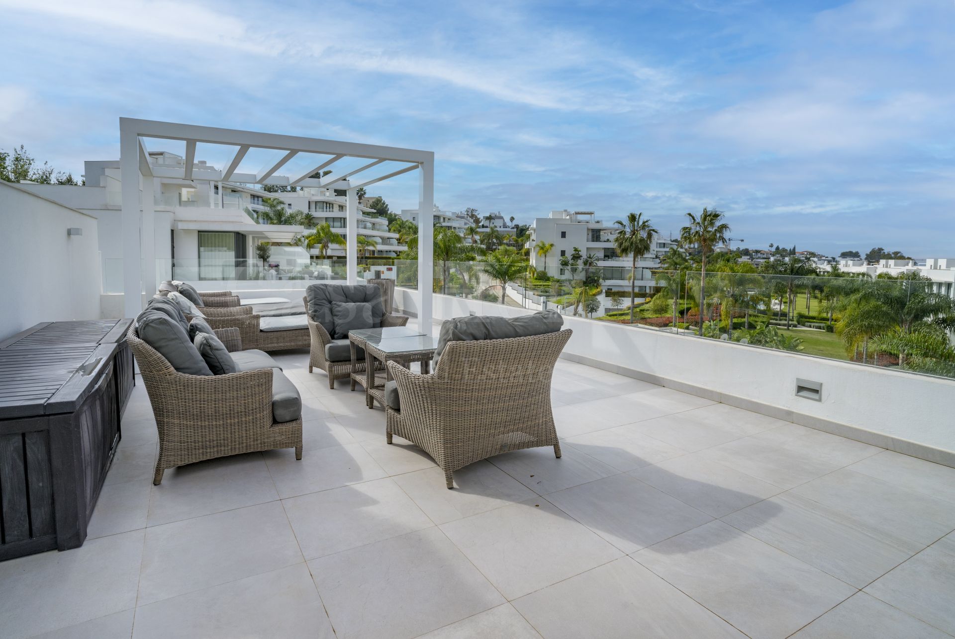 Penthouse in Cataleya, Estepona