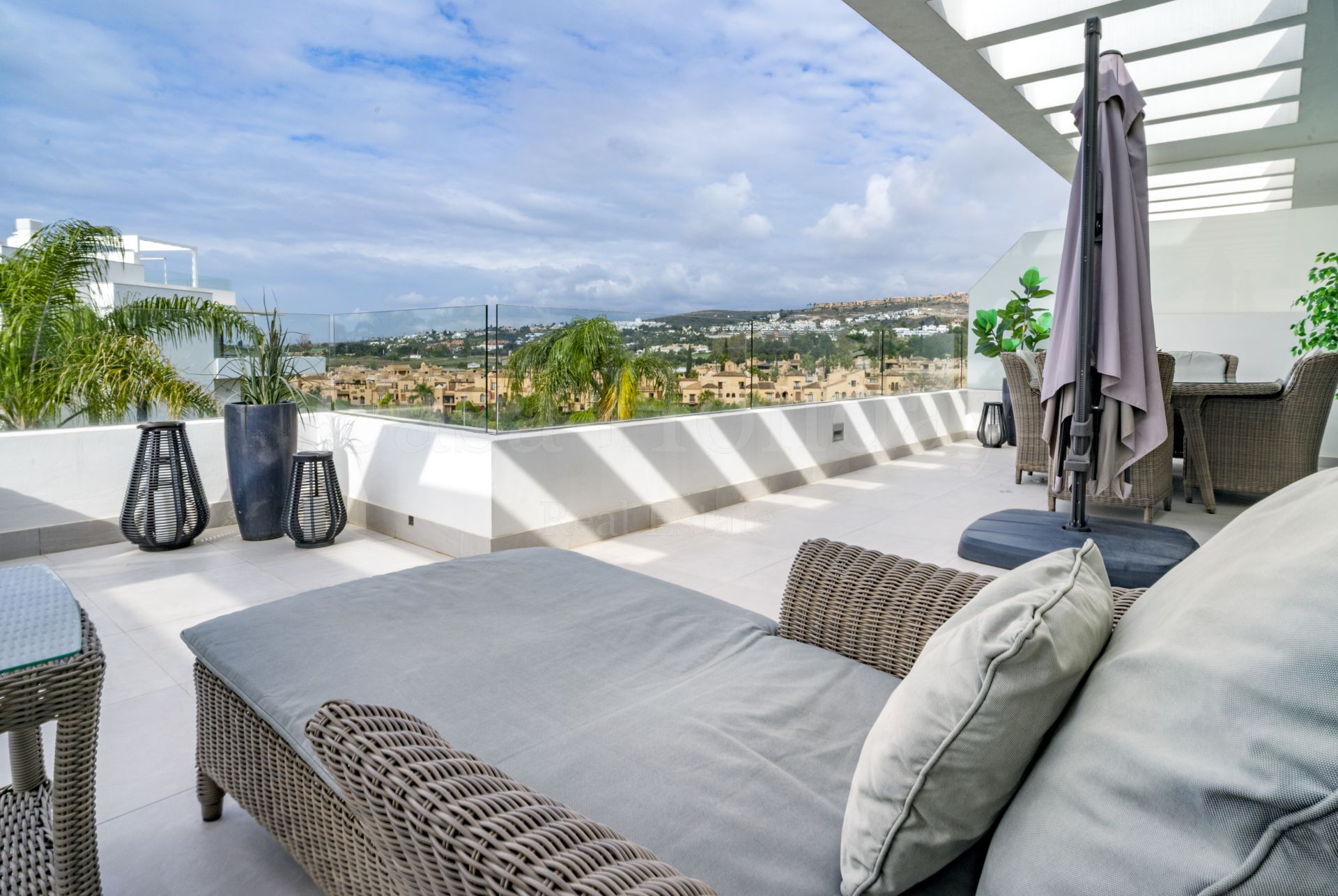 Penthouse in Cataleya, Estepona