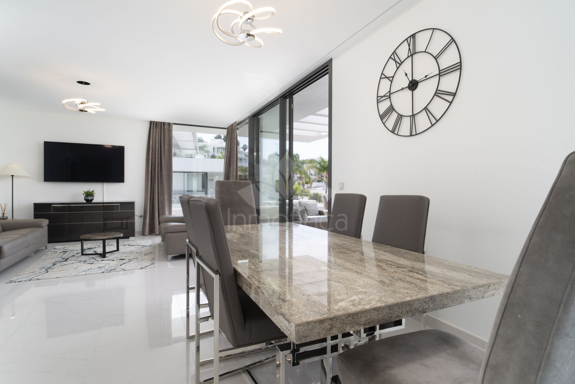 Penthouse in Cataleya, Estepona