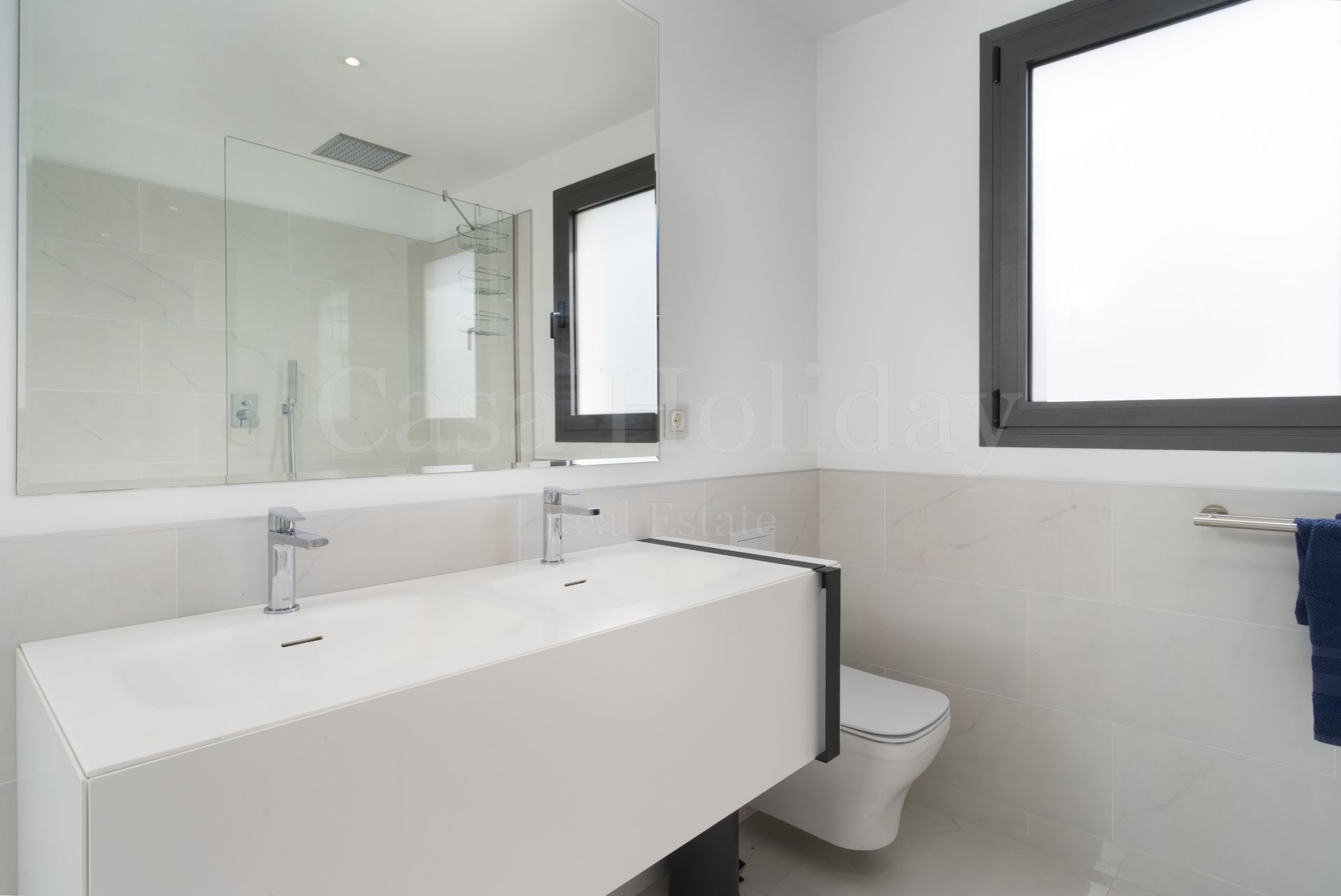 Penthouse in Cataleya, Estepona