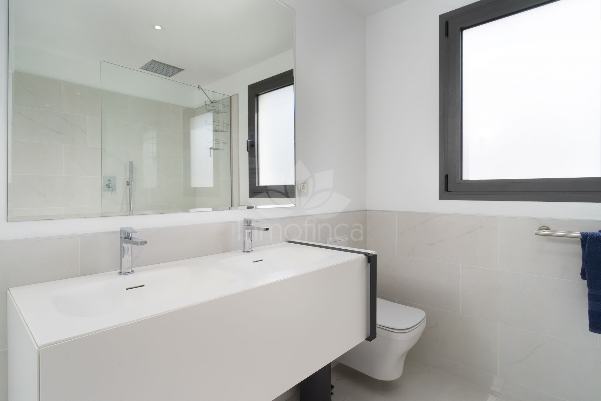 Penthouse in Cataleya, Estepona