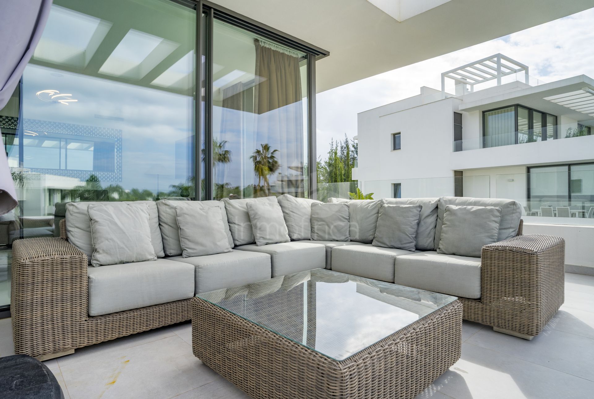 Penthouse in Cataleya, Estepona