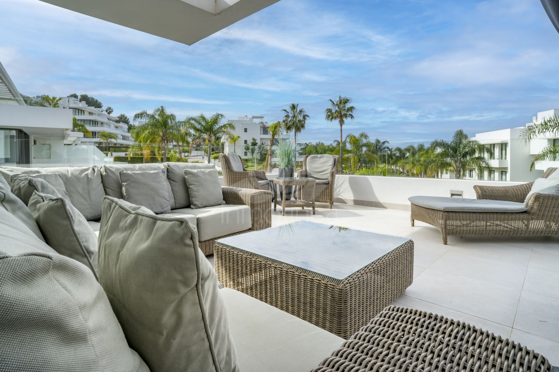 Penthouse in Cataleya, Estepona