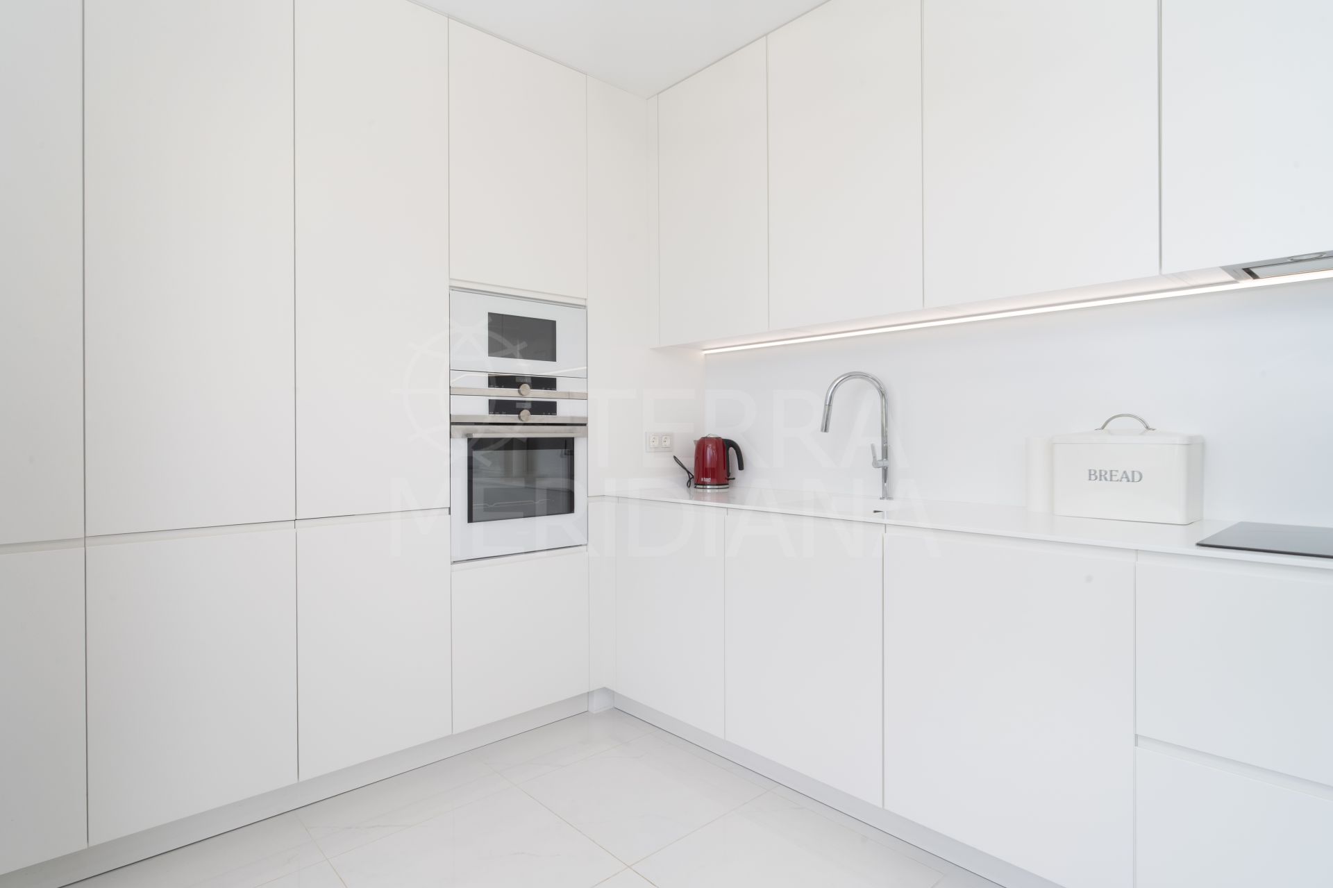 Penthouse in Cataleya, Estepona