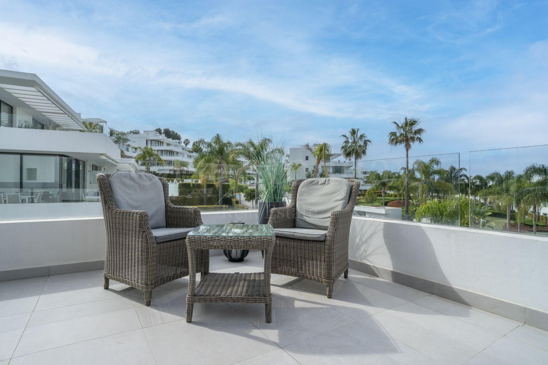 Penthouse in Cataleya, Estepona