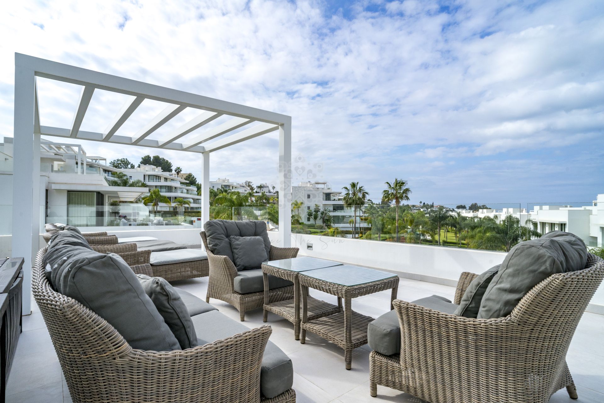 Penthouse in Cataleya, Estepona