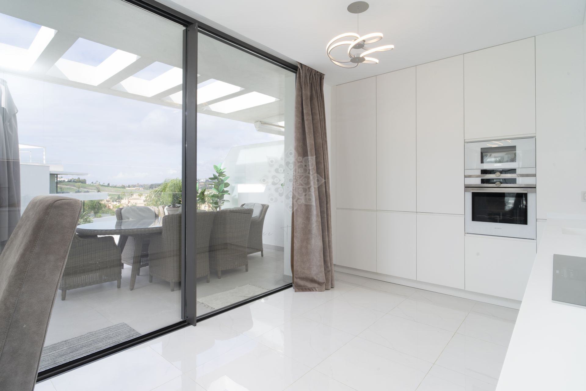 Penthouse in Cataleya, Estepona