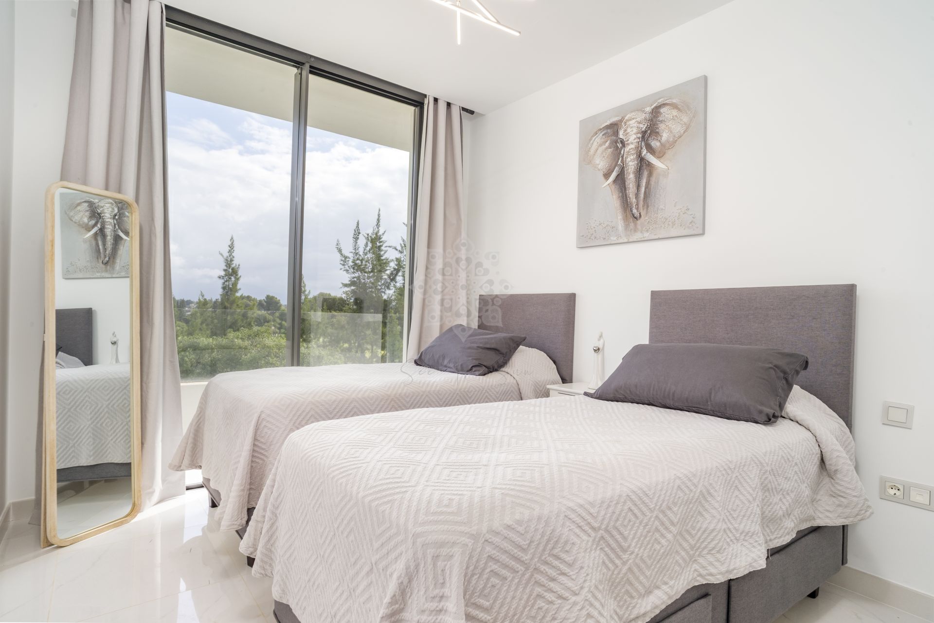 Penthouse in Cataleya, Estepona
