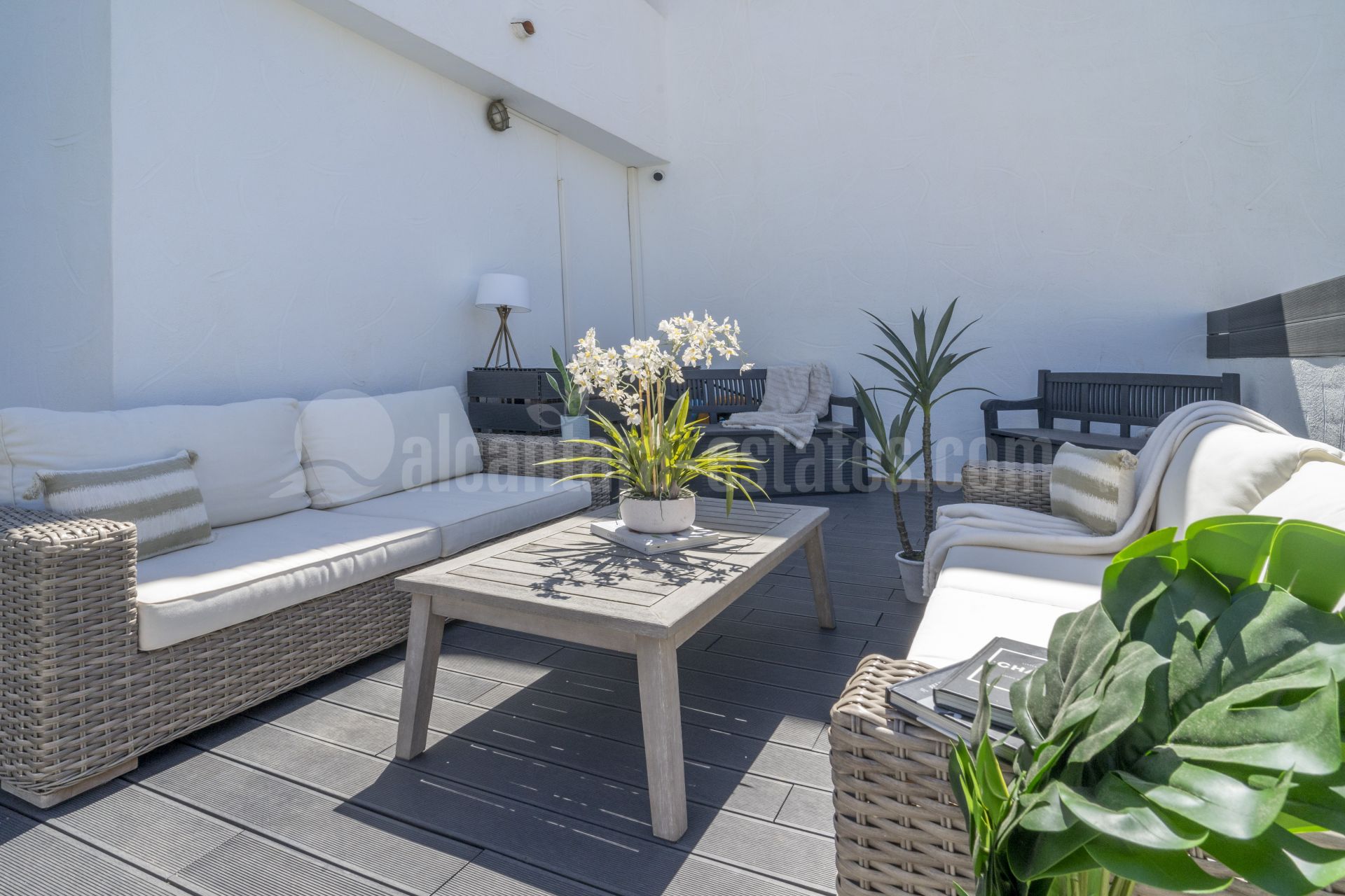 Ground Floor Apartment in Nueva Andalucia, Marbella