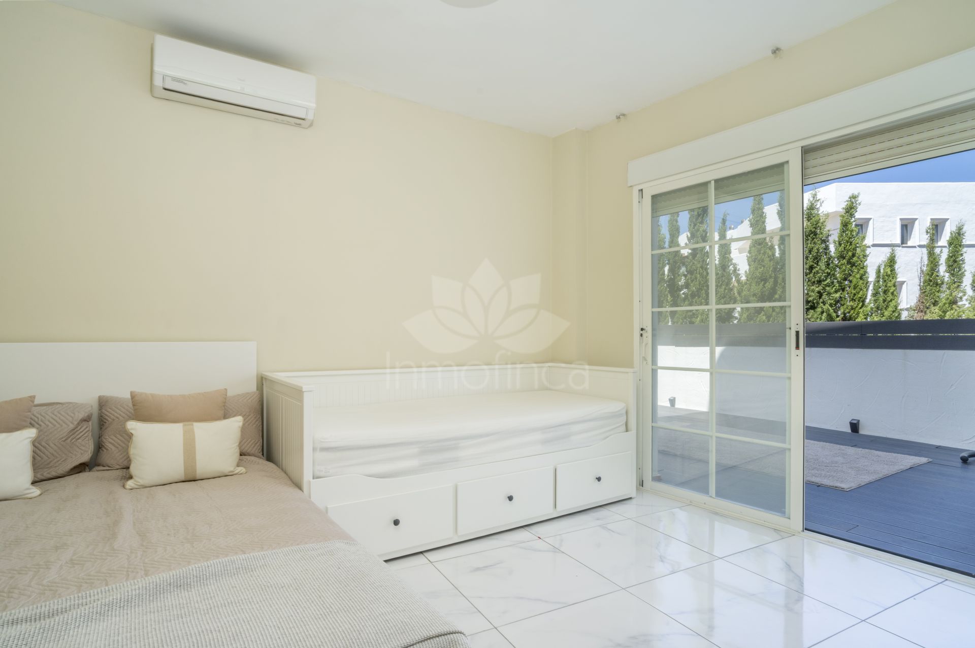 Apartamento Planta Baja en Nueva Andalucia, Marbella