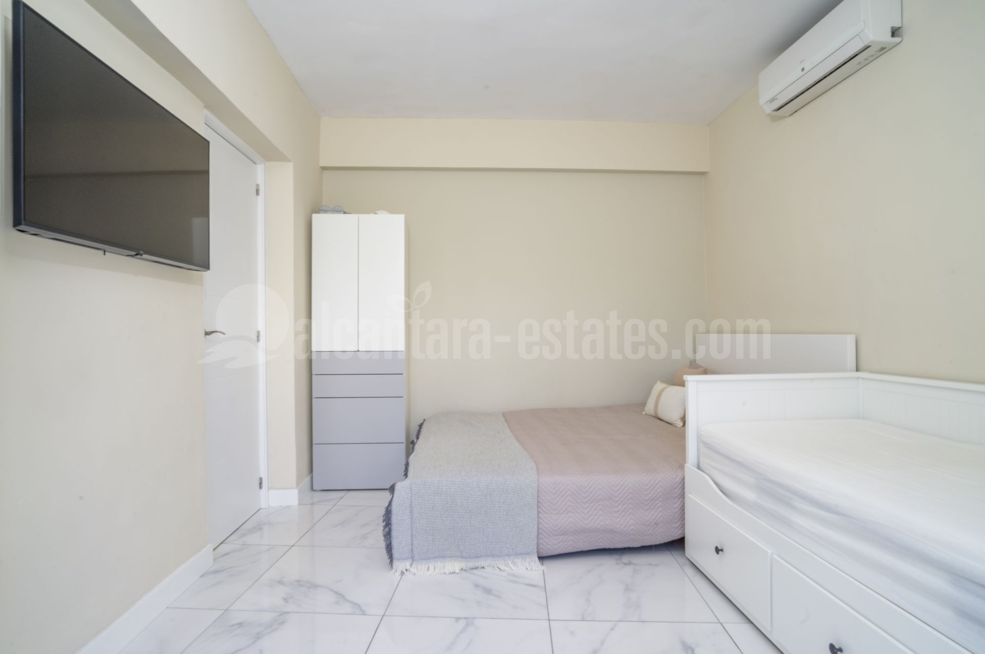 Ground Floor Apartment in Nueva Andalucia, Marbella