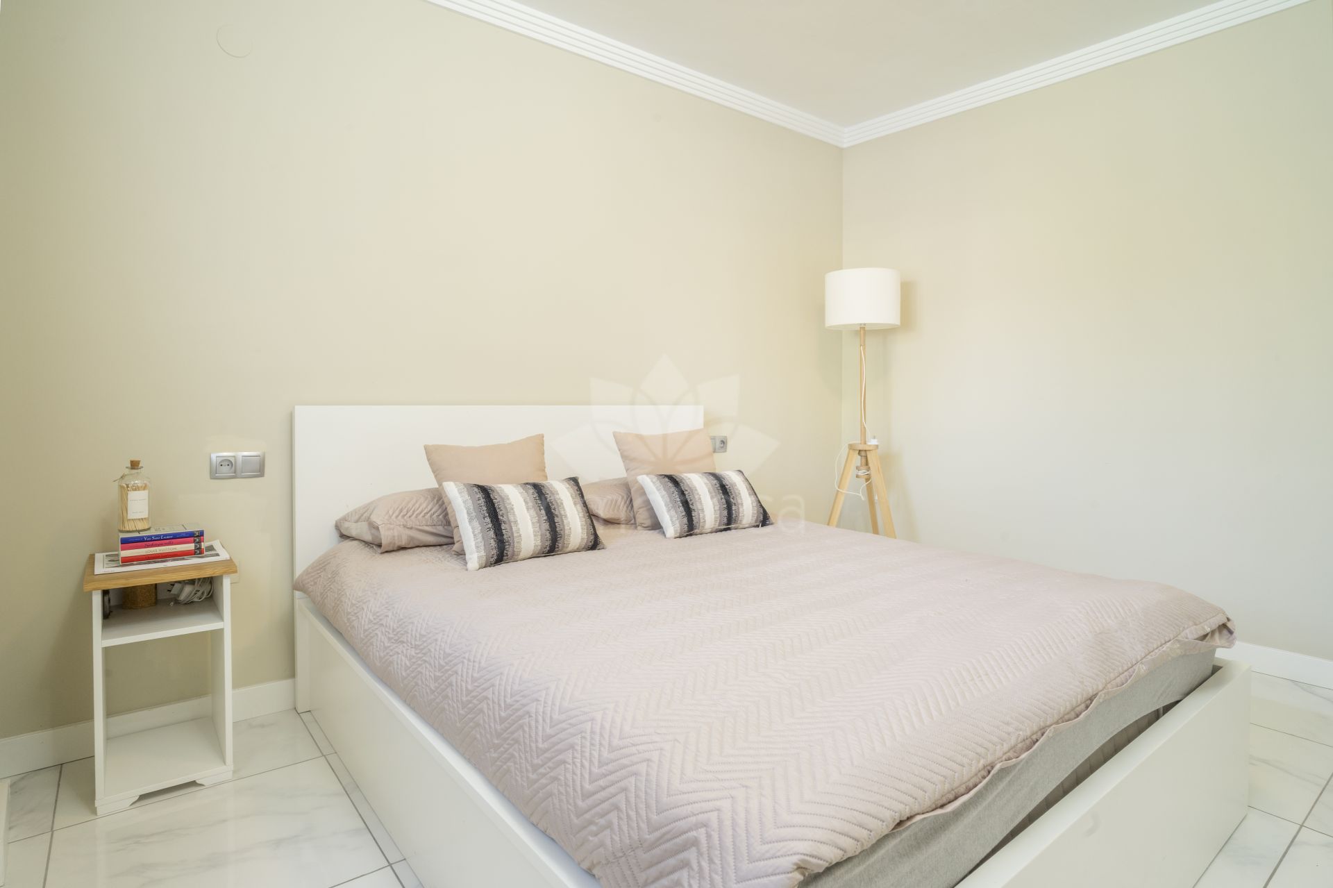 Apartamento Planta Baja en Nueva Andalucia, Marbella