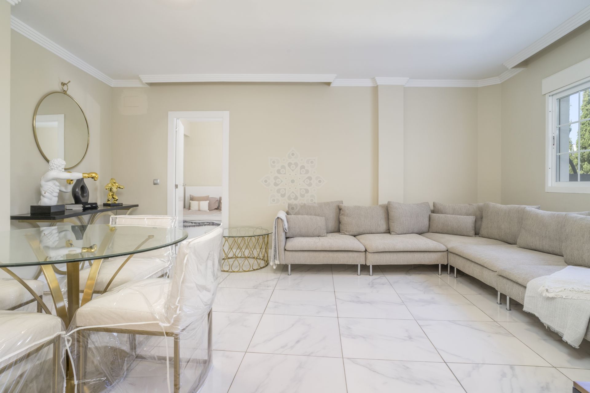 Apartament na parterze w Nueva Andalucia, Marbella