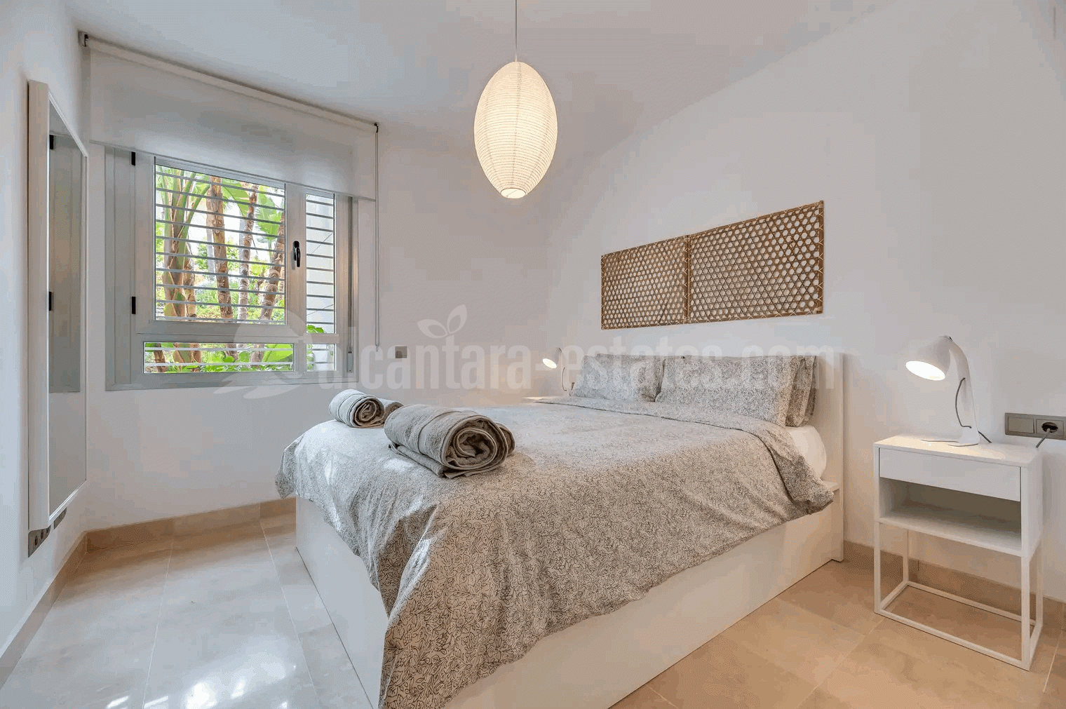 Apartamento Planta Baja en Los Arqueros, Benahavis