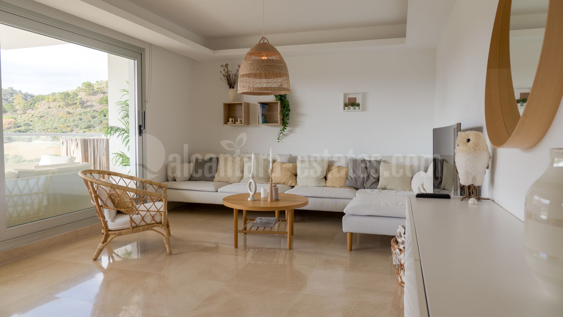 Apartamento Planta Baja en Los Arqueros, Benahavis
