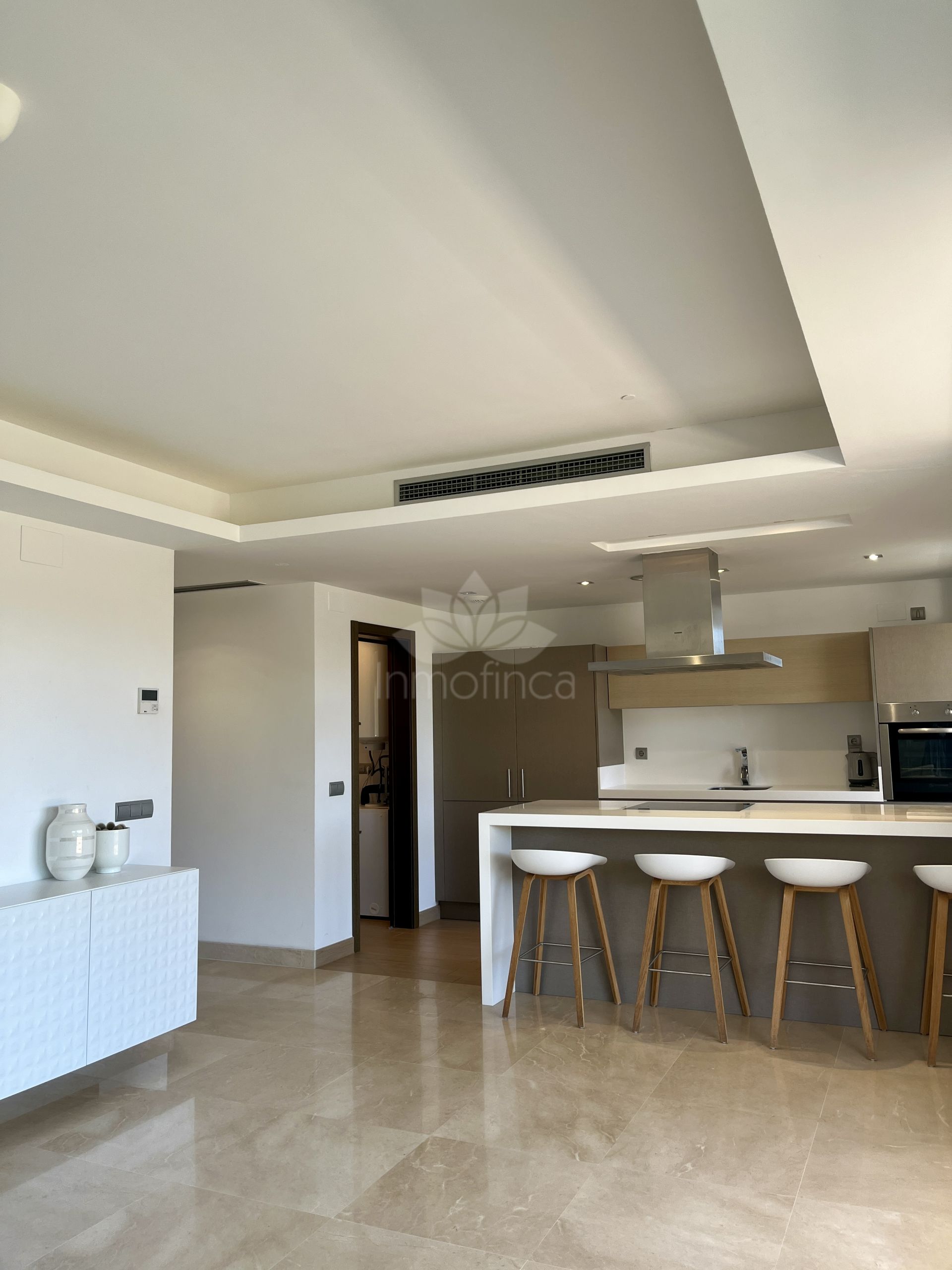 Apartamento Planta Baja en Los Arqueros, Benahavis