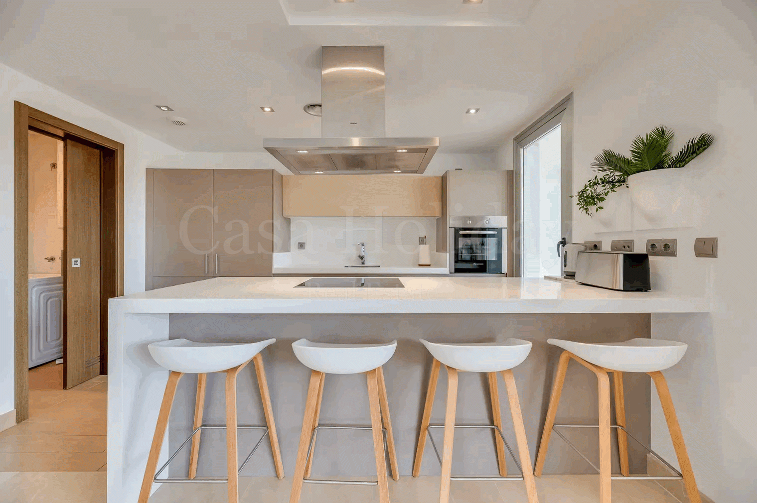 Apartamento Planta Baja en Los Arqueros, Benahavis