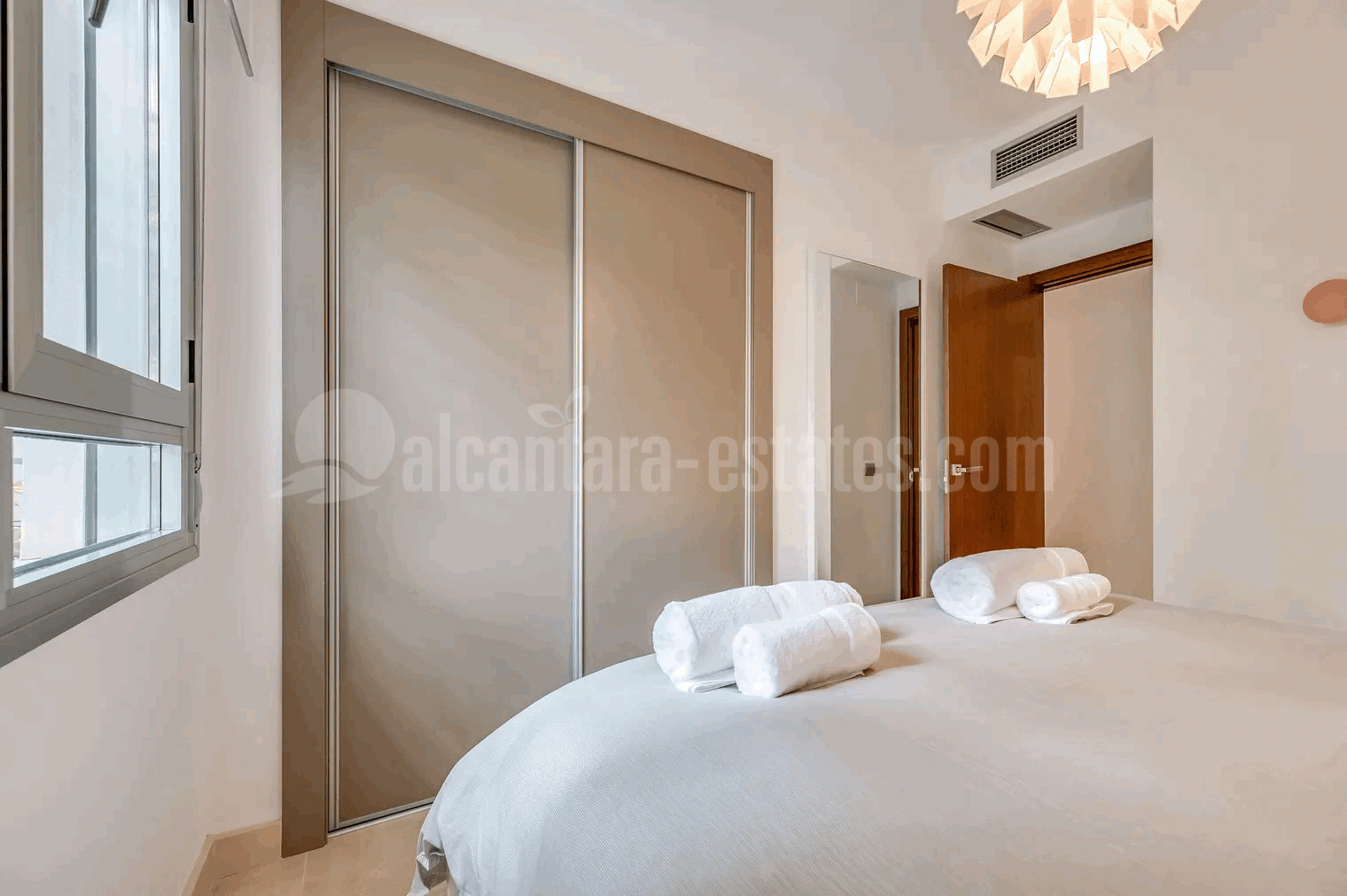 Apartamento Planta Baja en Los Arqueros, Benahavis